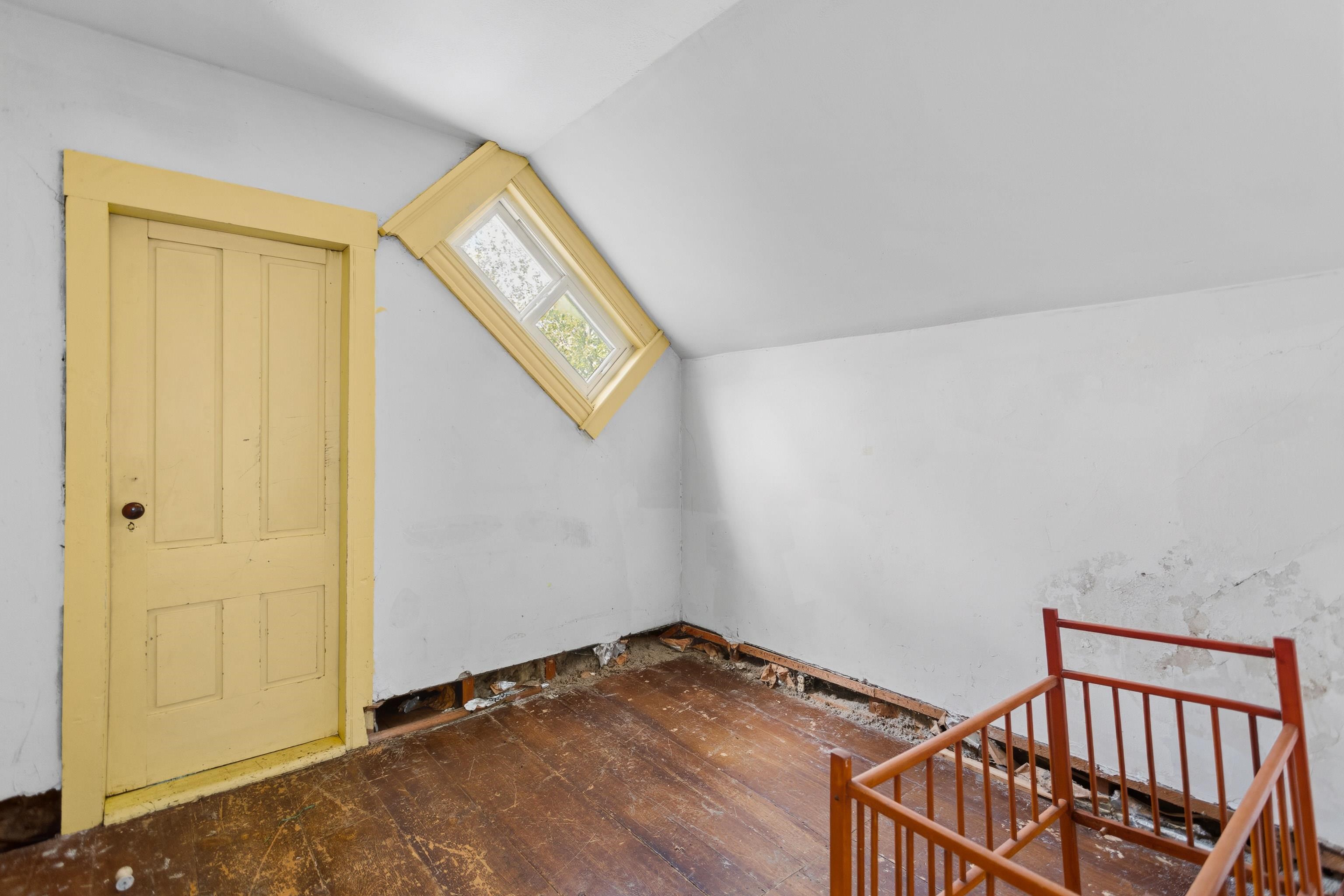 114 Londonderry Turnpike Property Photo 38