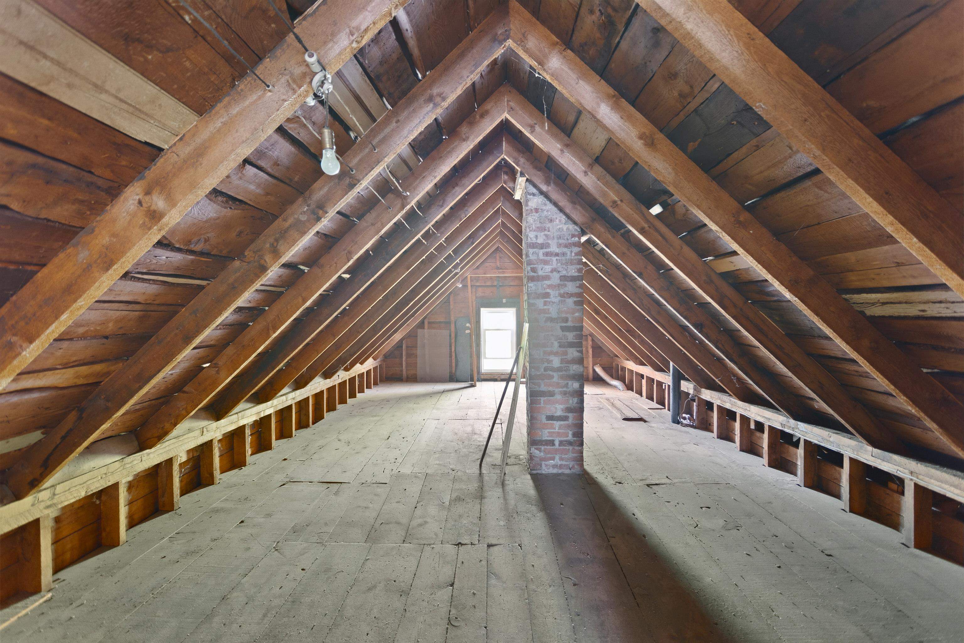 114 Londonderry Turnpike Property Photo 39