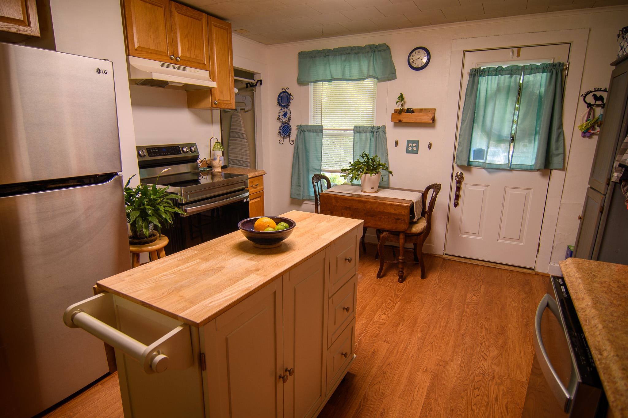 85 Highland Avenue Property Photo 11