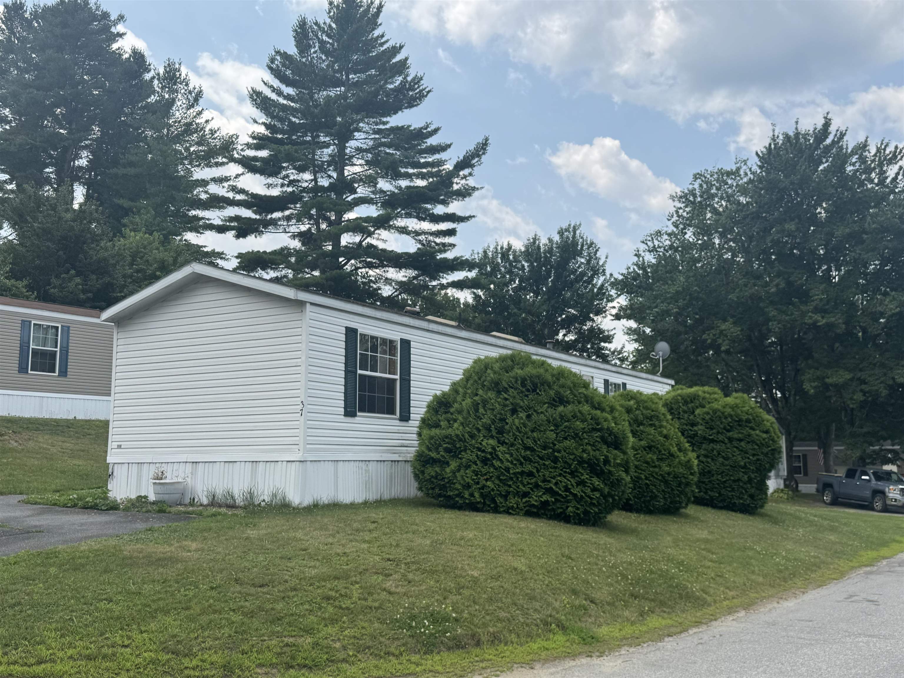 37 Hillside Drive Property Photo 1