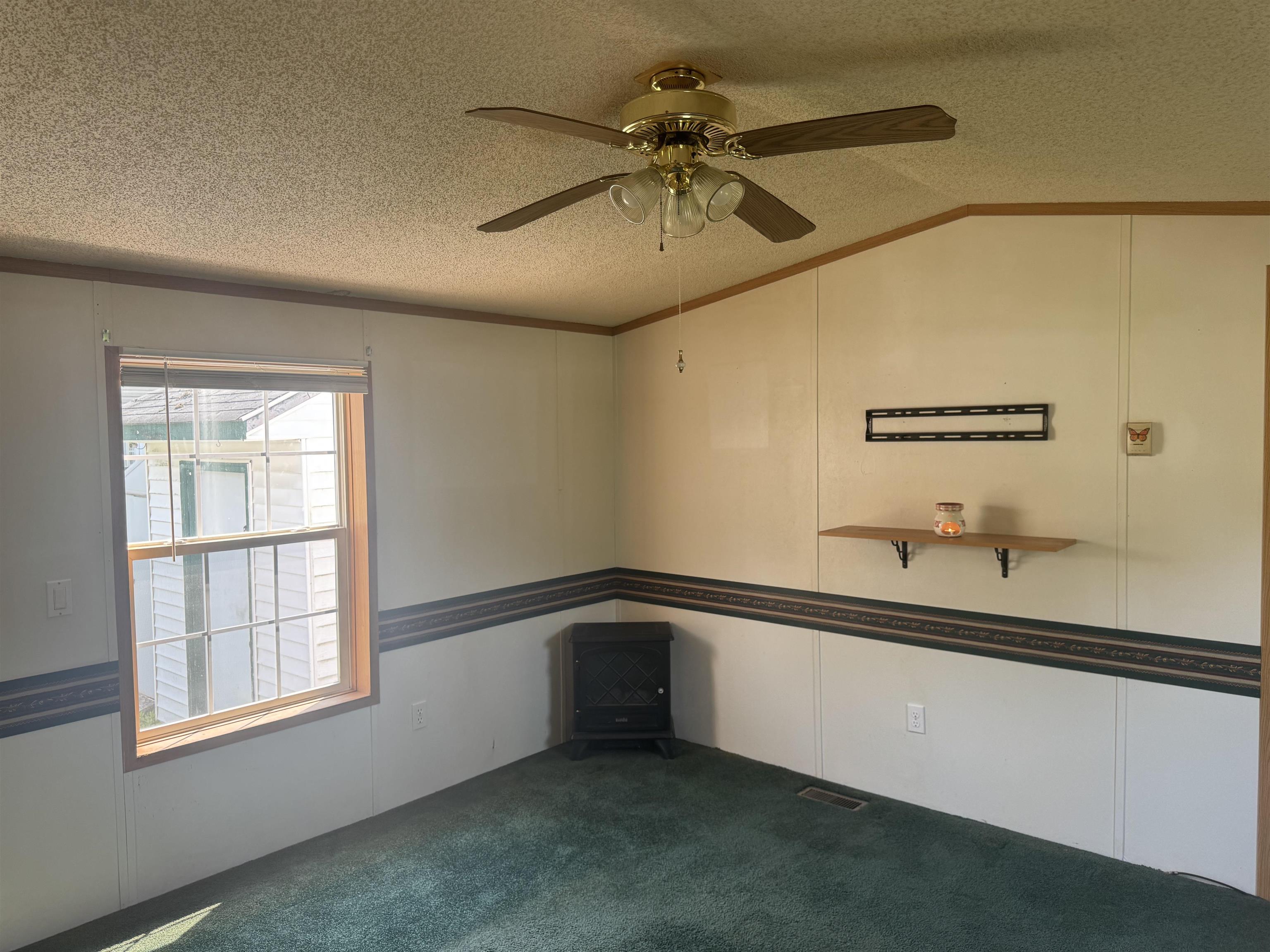 37 Hillside Drive Property Photo 5