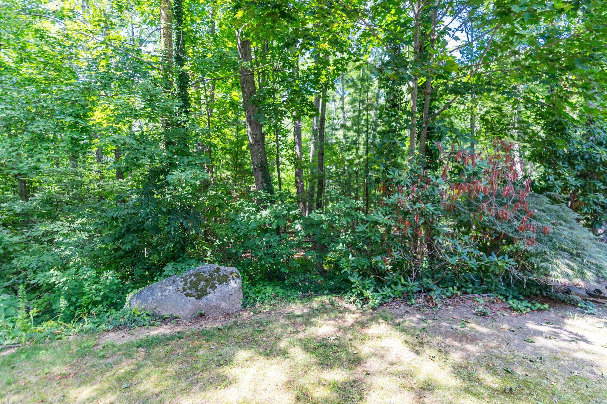 777 Middle Road Property Photo 10