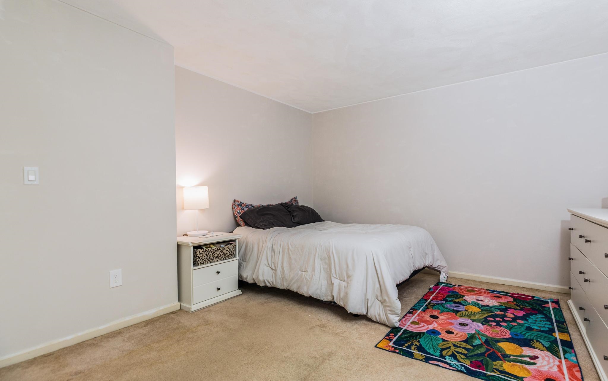 777 Middle Road Property Photo 15