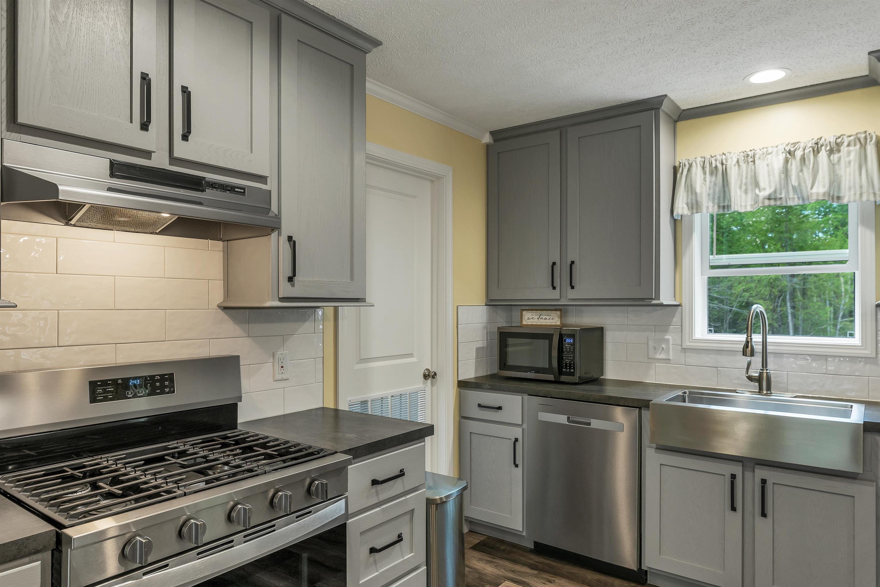 358 Chase Road Property Photo 15
