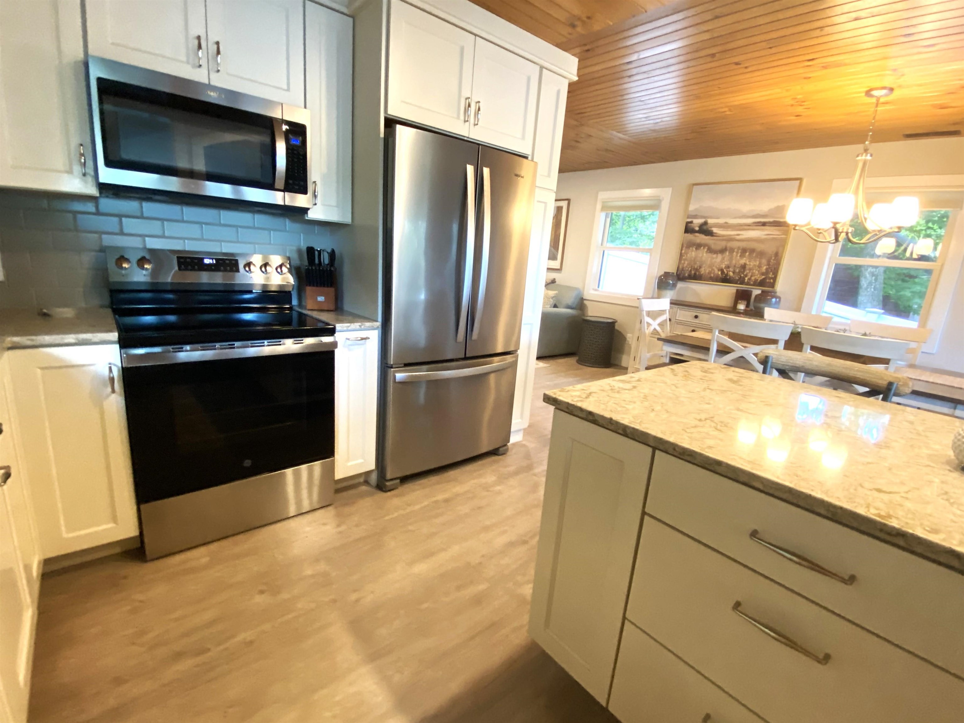 2935 Lake Dunmore Road Property Photo 12