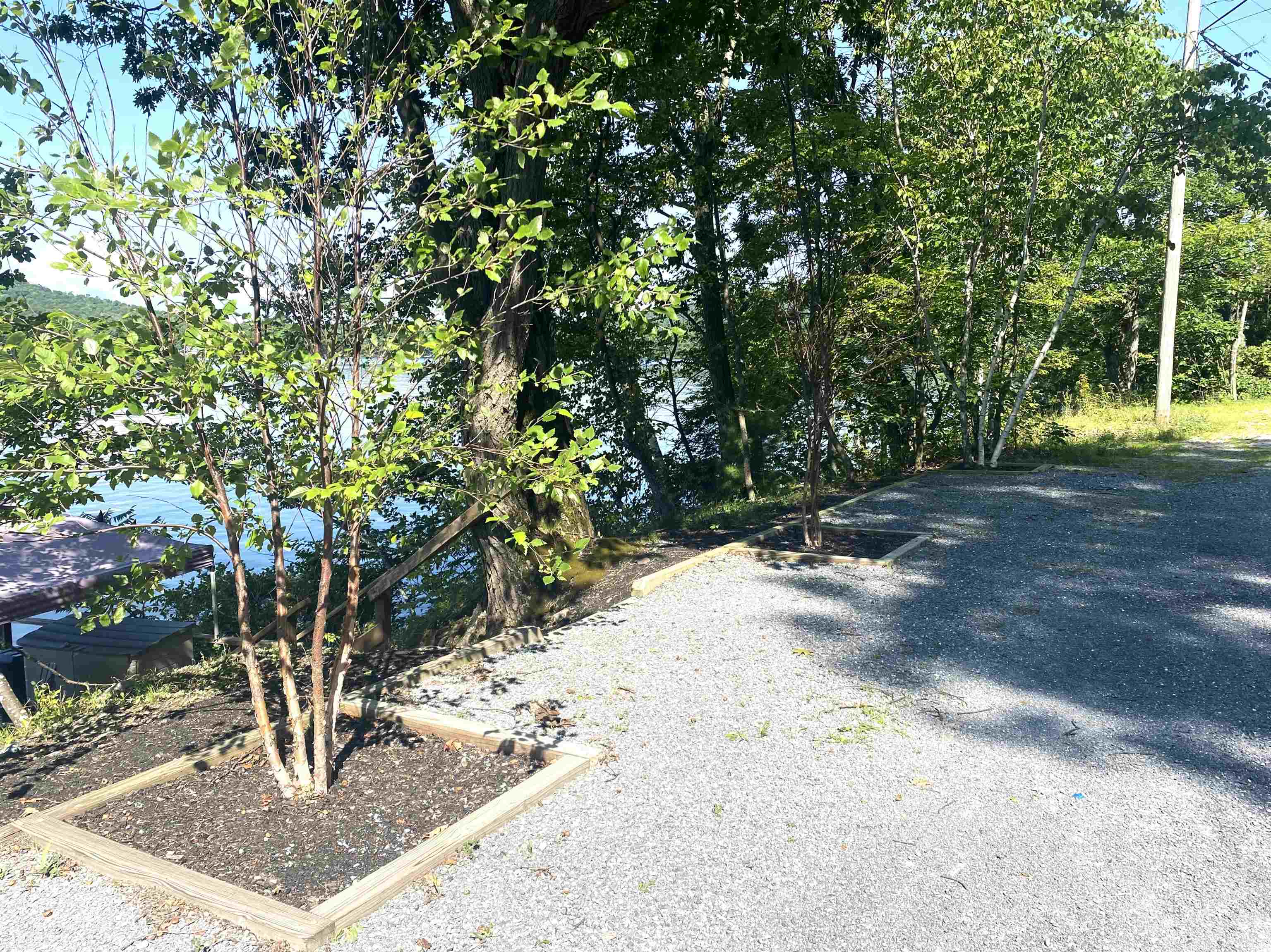 2935 Lake Dunmore Road Property Photo 23