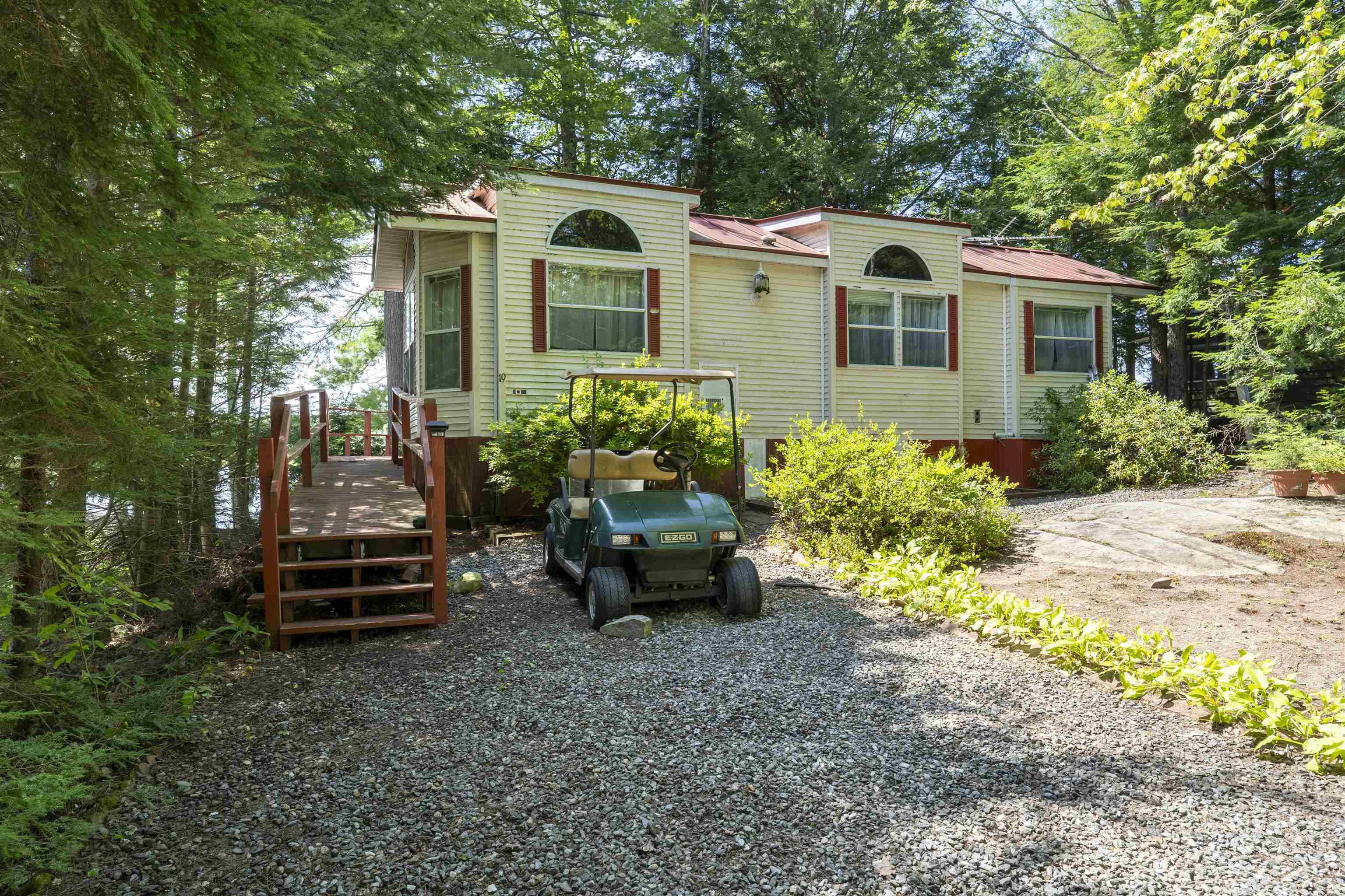 106 Lakeside Drive Property Photo 1