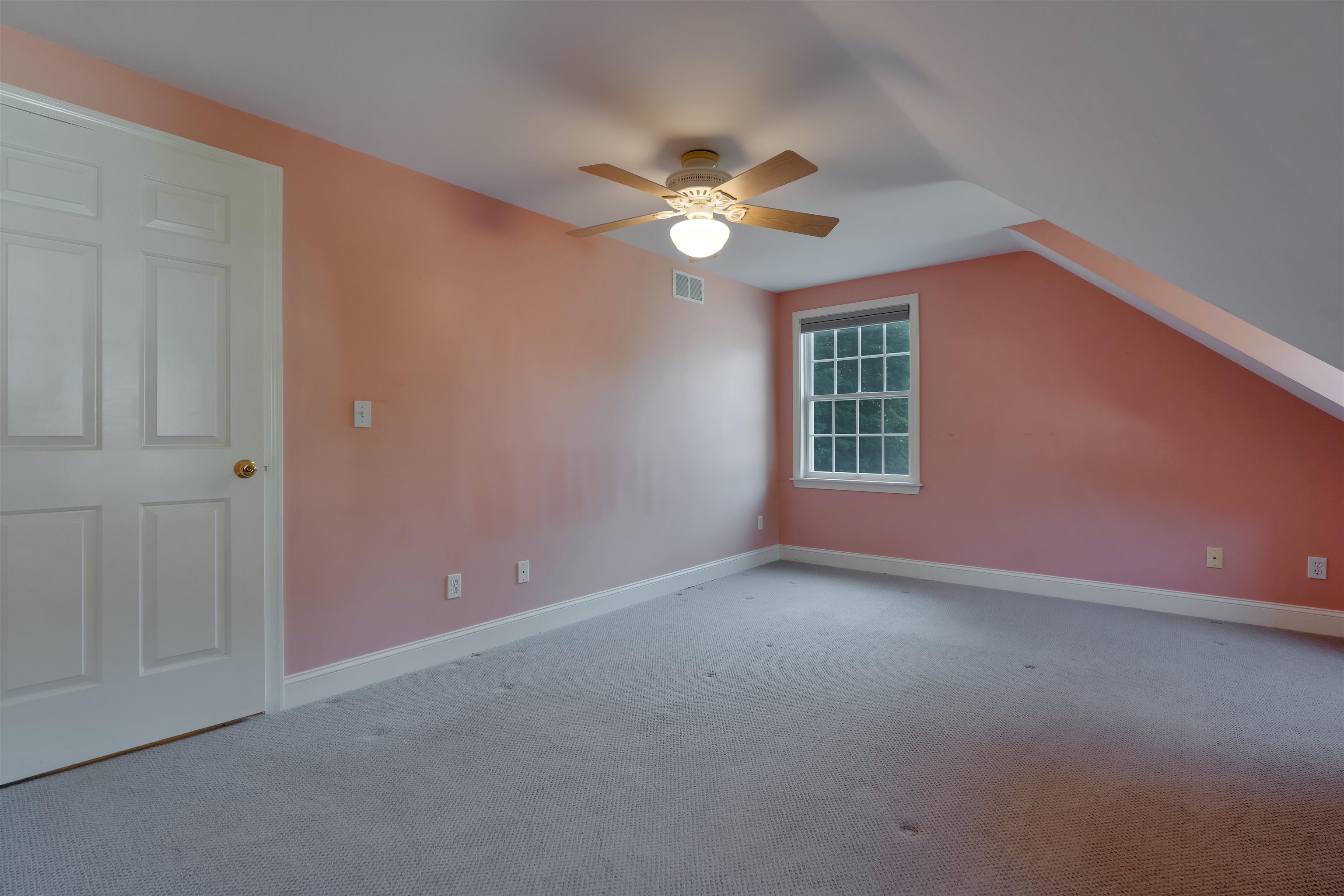 9 Wingate Lane Property Photo 20