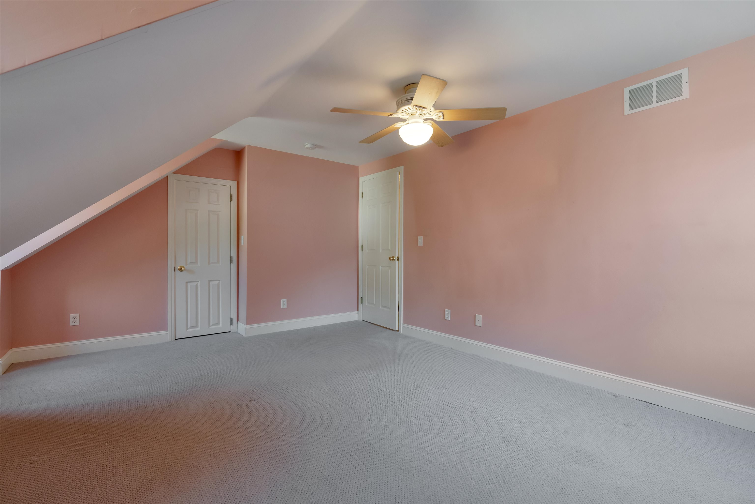 9 Wingate Lane Property Photo 21