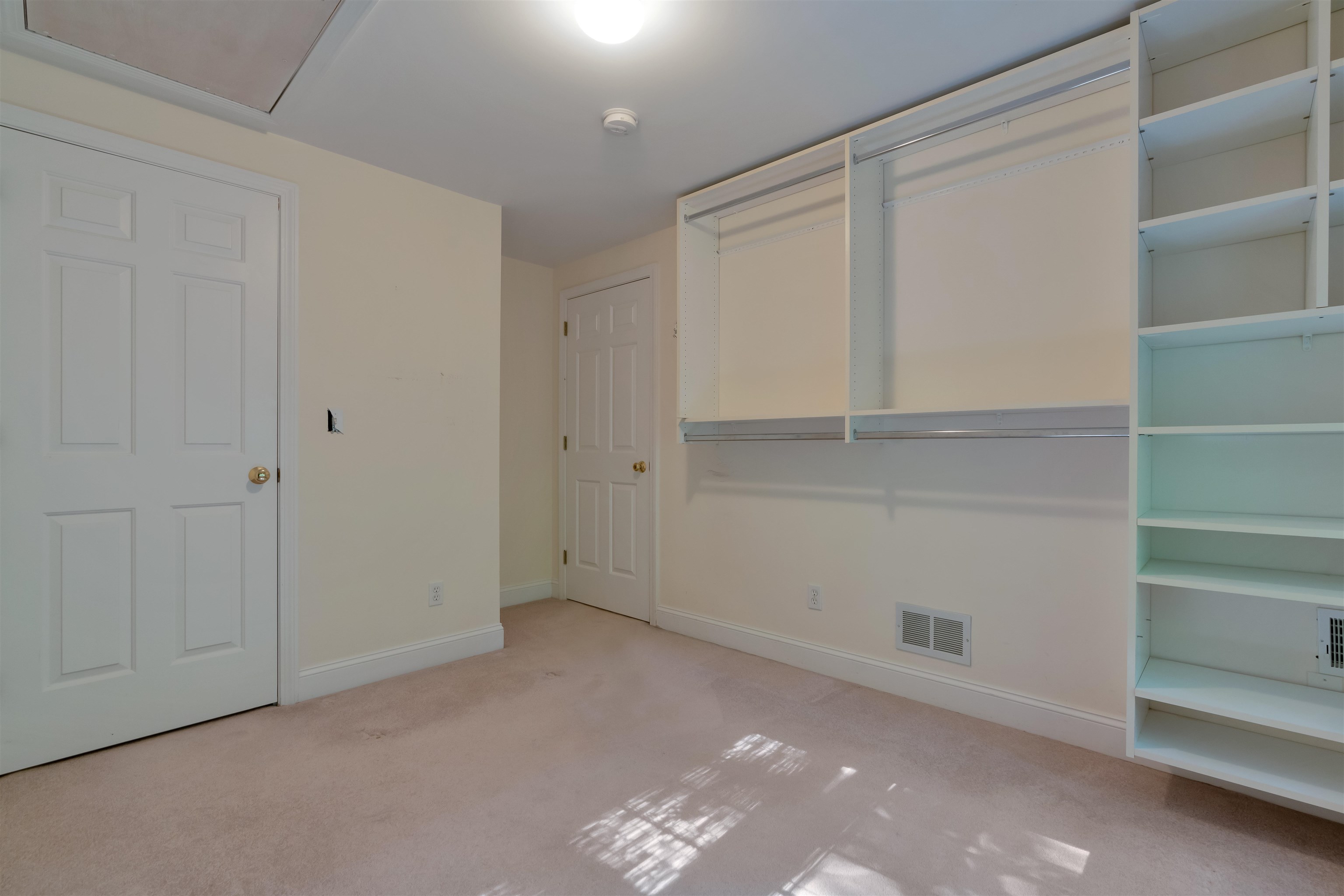 9 Wingate Lane Property Photo 24