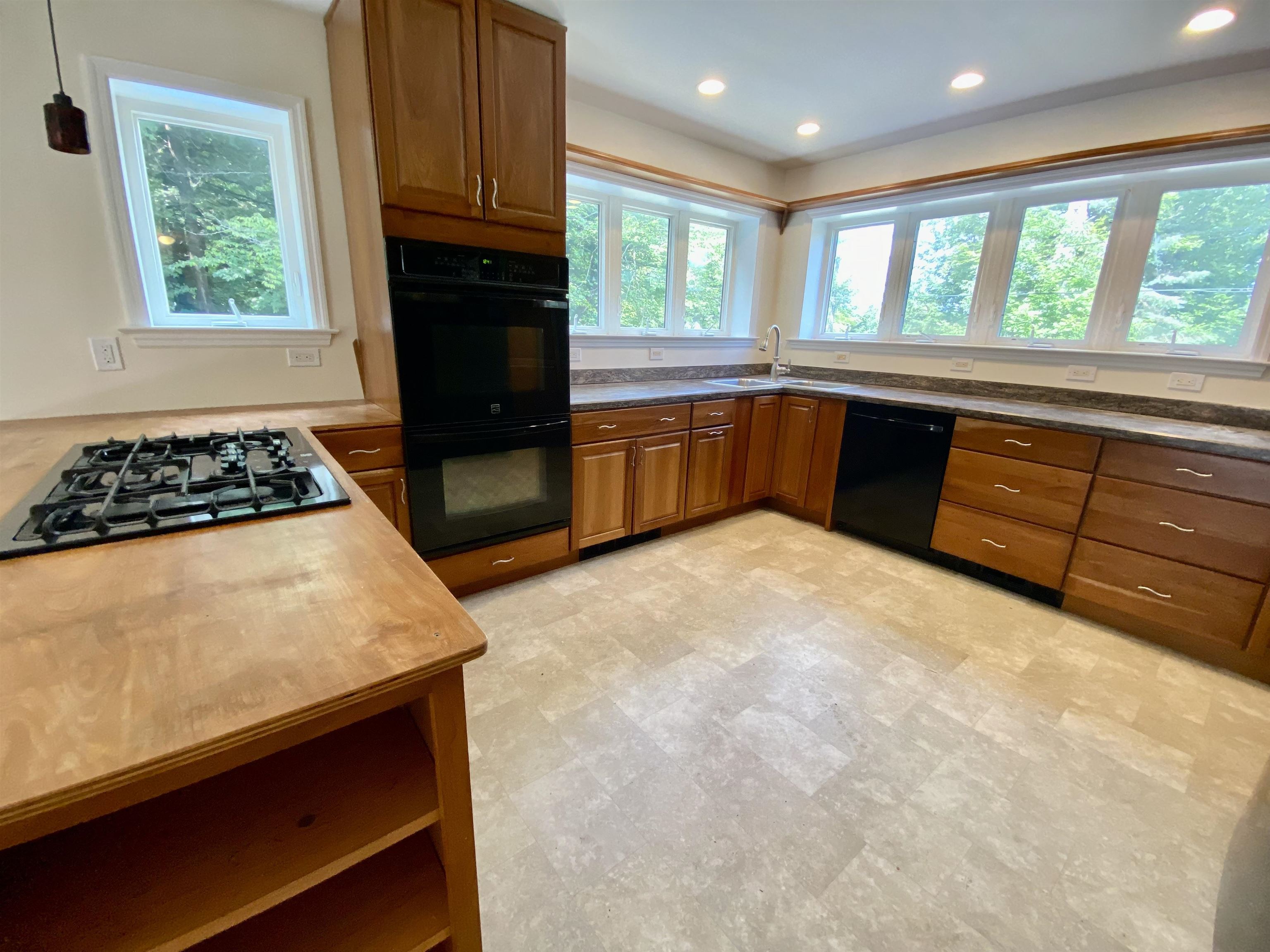160 Grove Road Property Photo 8