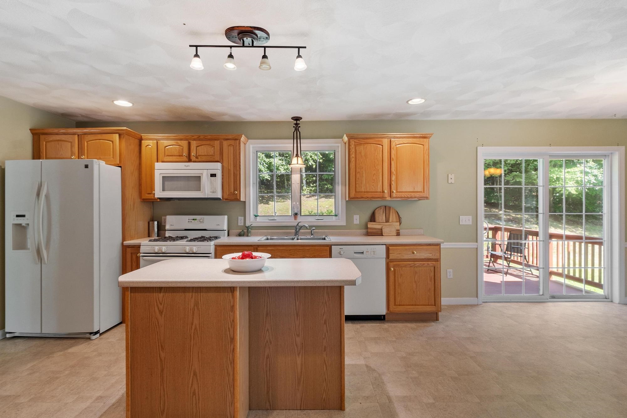 13 Lantern Drive Property Photo 9