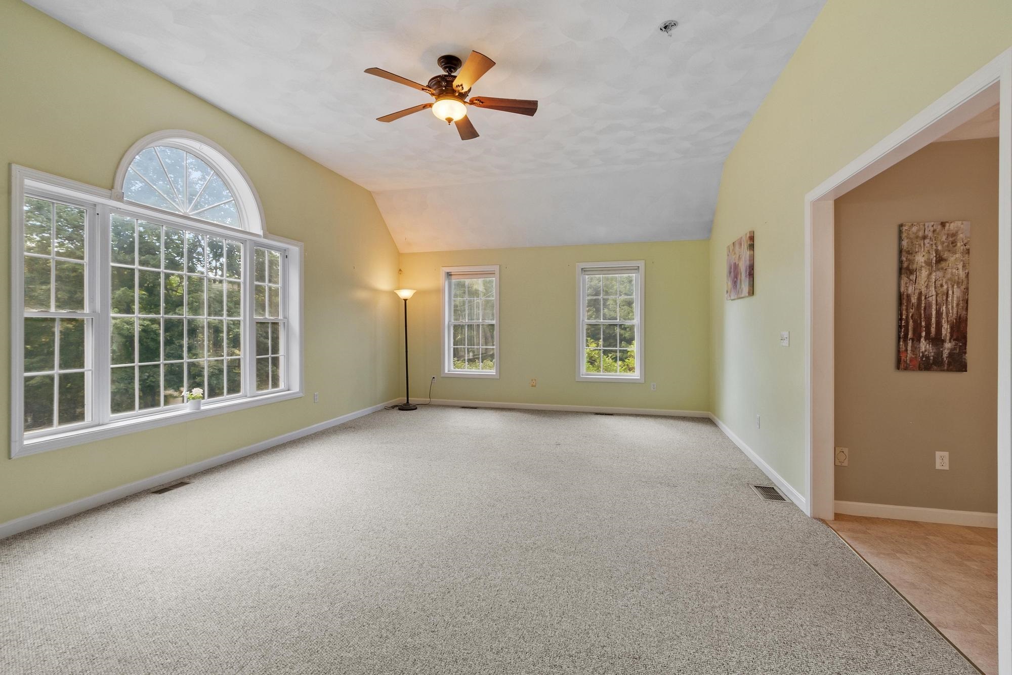 13 Lantern Drive Property Photo 17