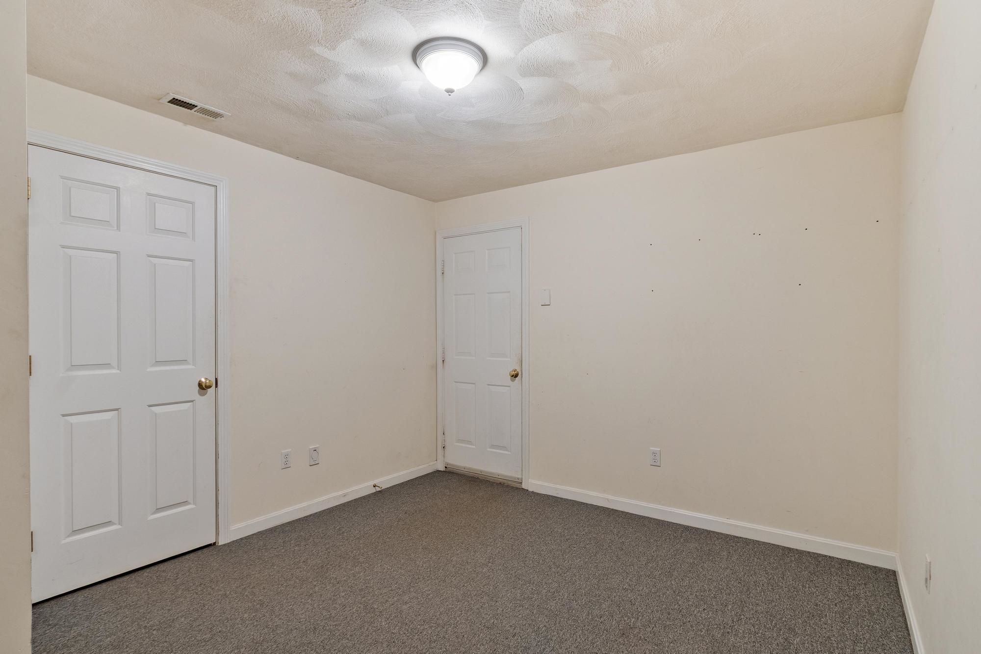 13 Lantern Drive Property Photo 37