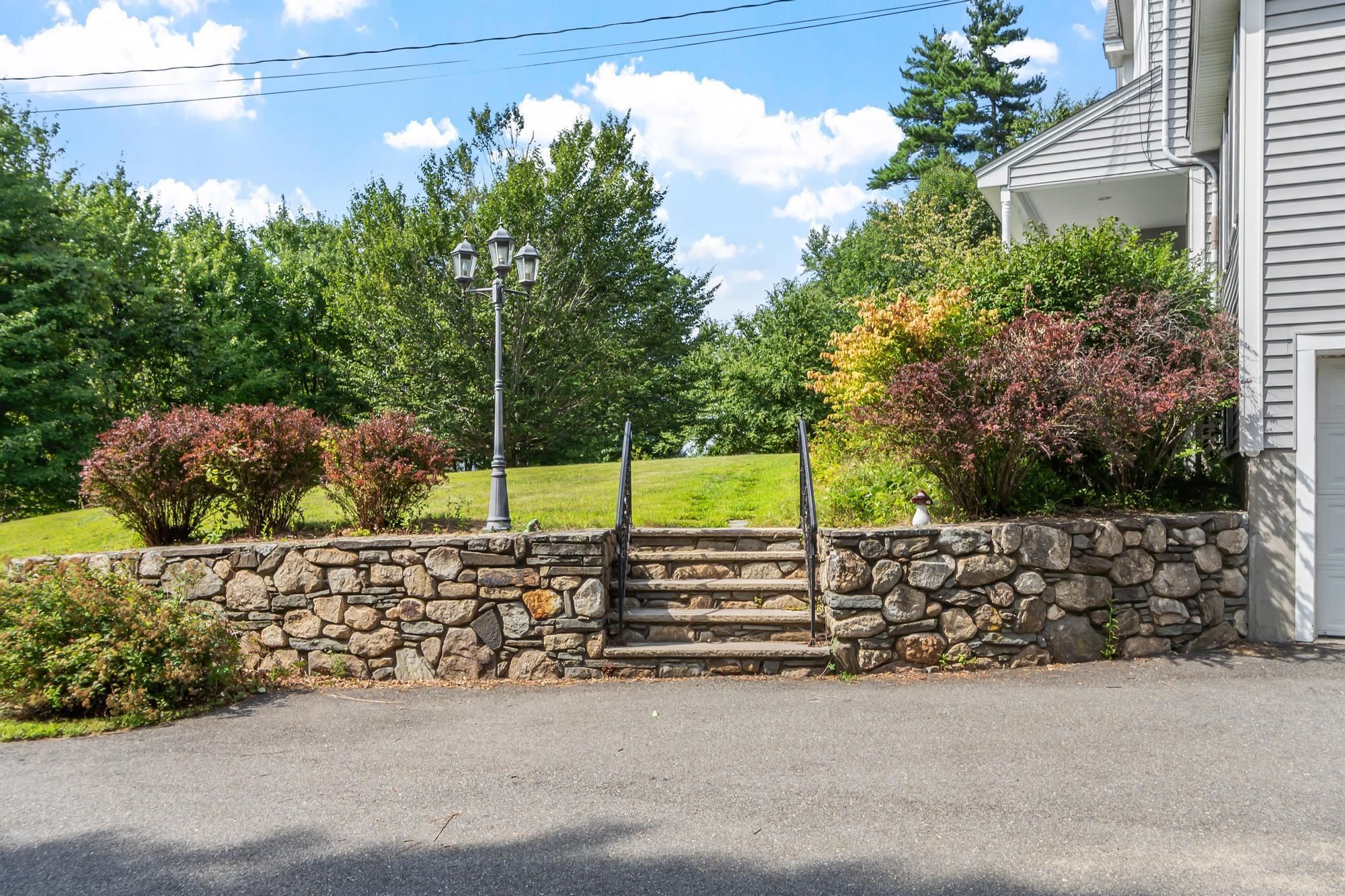 13 Lantern Drive Property Photo 42