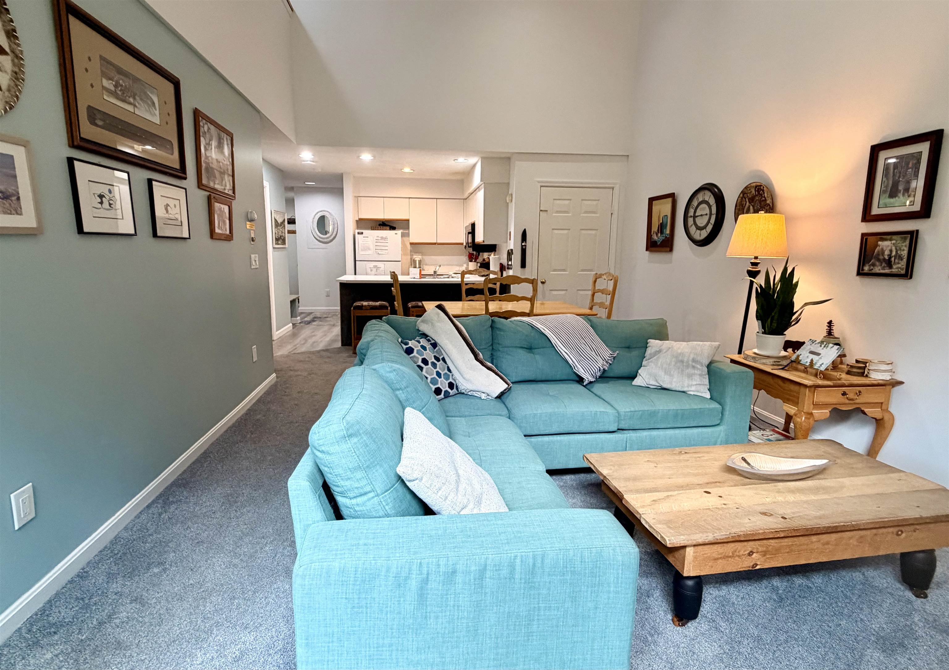 8 Deer Creek Property Photo 1