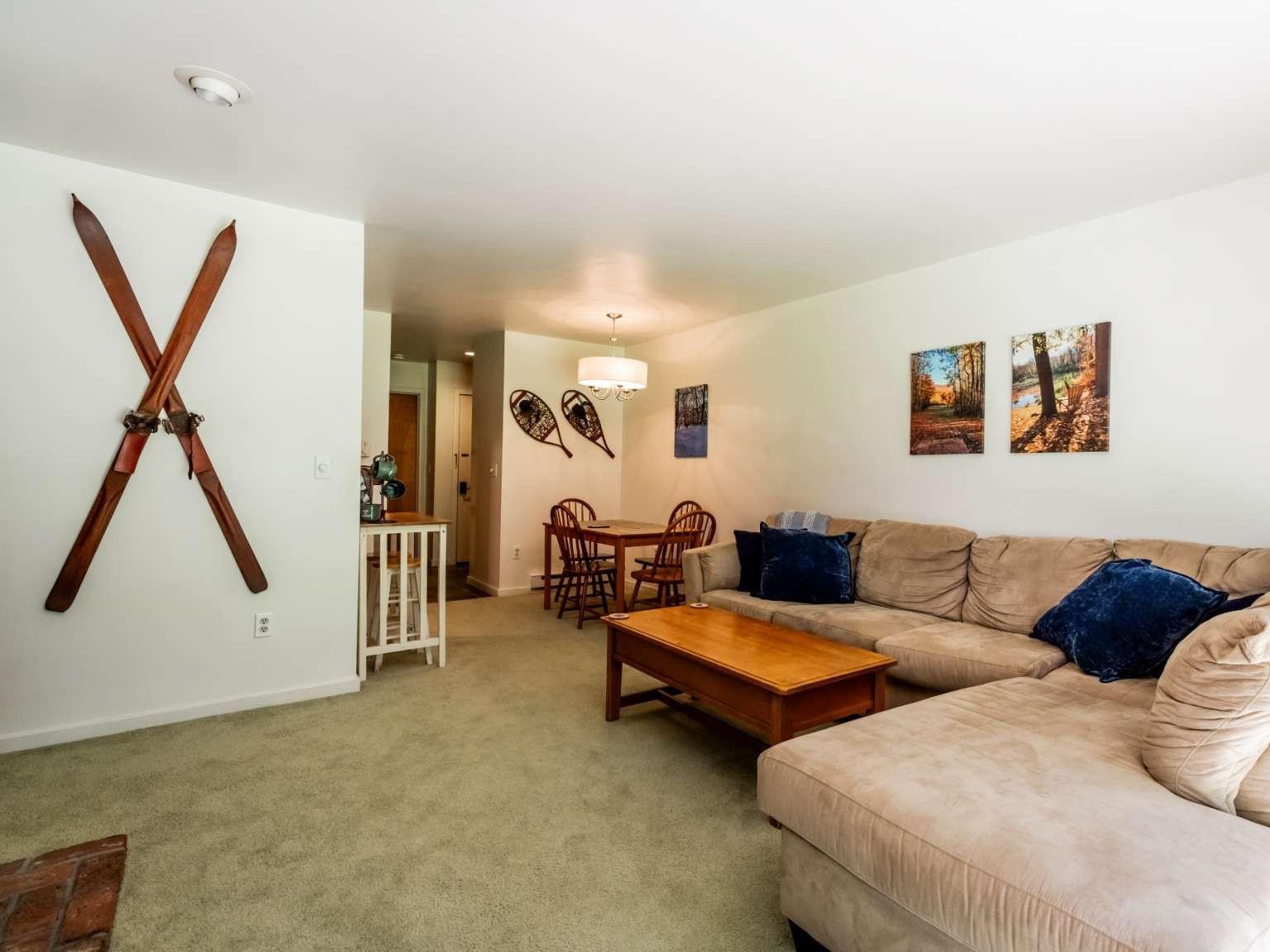 31 Christmas Tree Road Property Photo 14