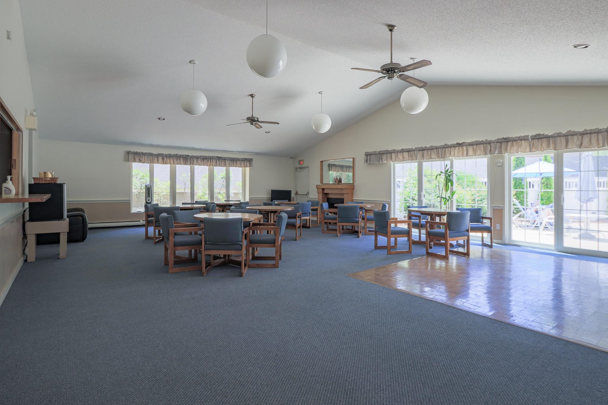 6 Northbrook Drive Property Photo 8