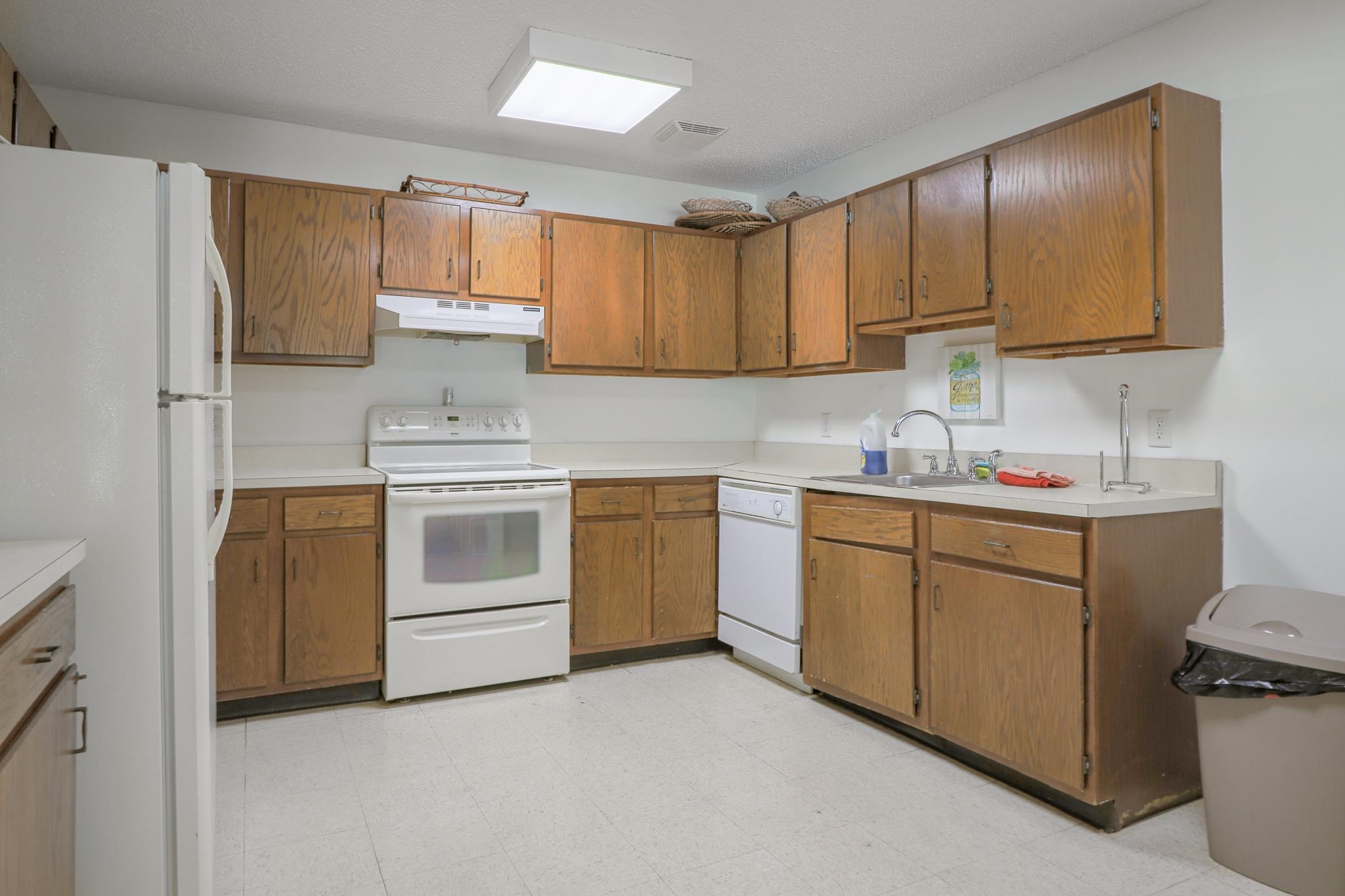 6 Northbrook Drive Property Photo 9