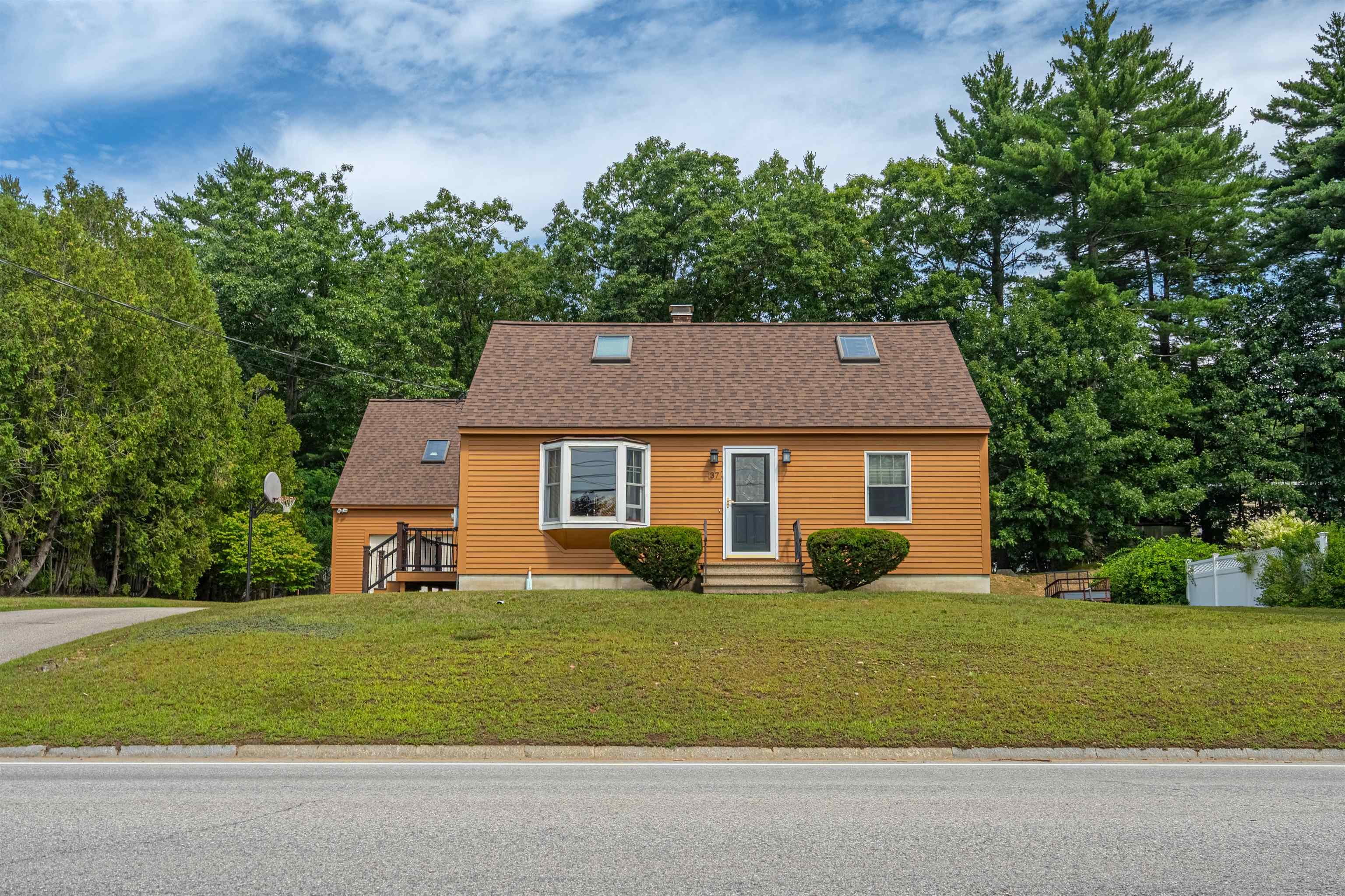 37 Glenwood Avenue Property Photo 2