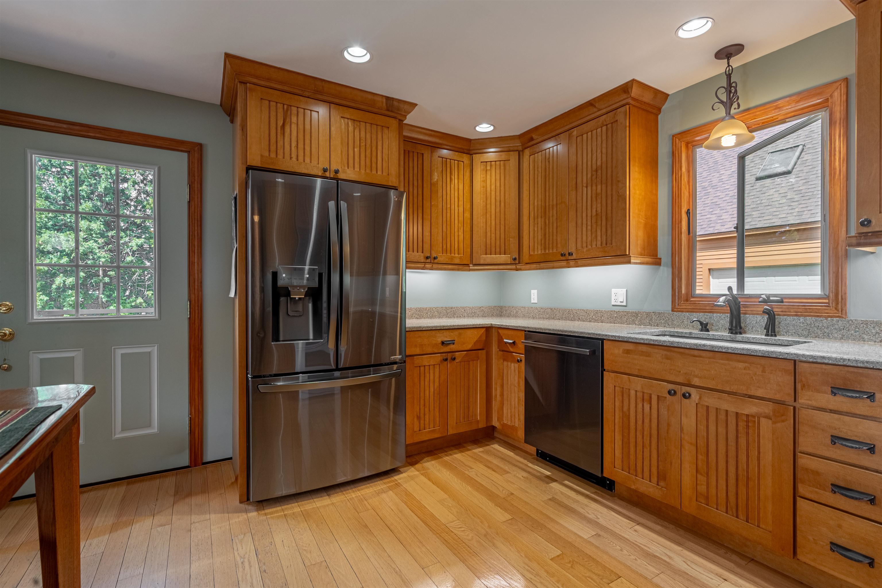 37 Glenwood Avenue Property Photo 14