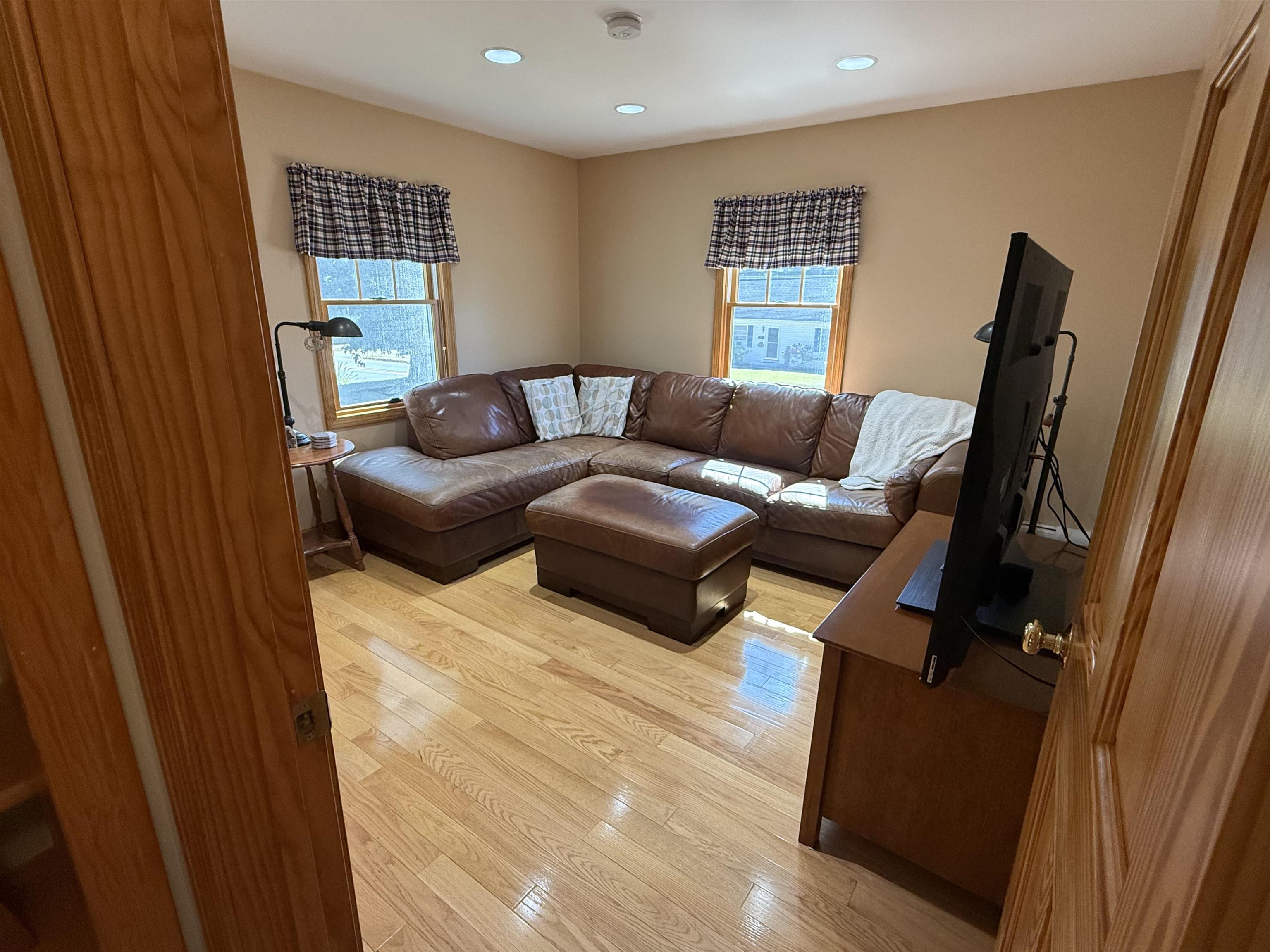 37 Glenwood Avenue Property Photo 21