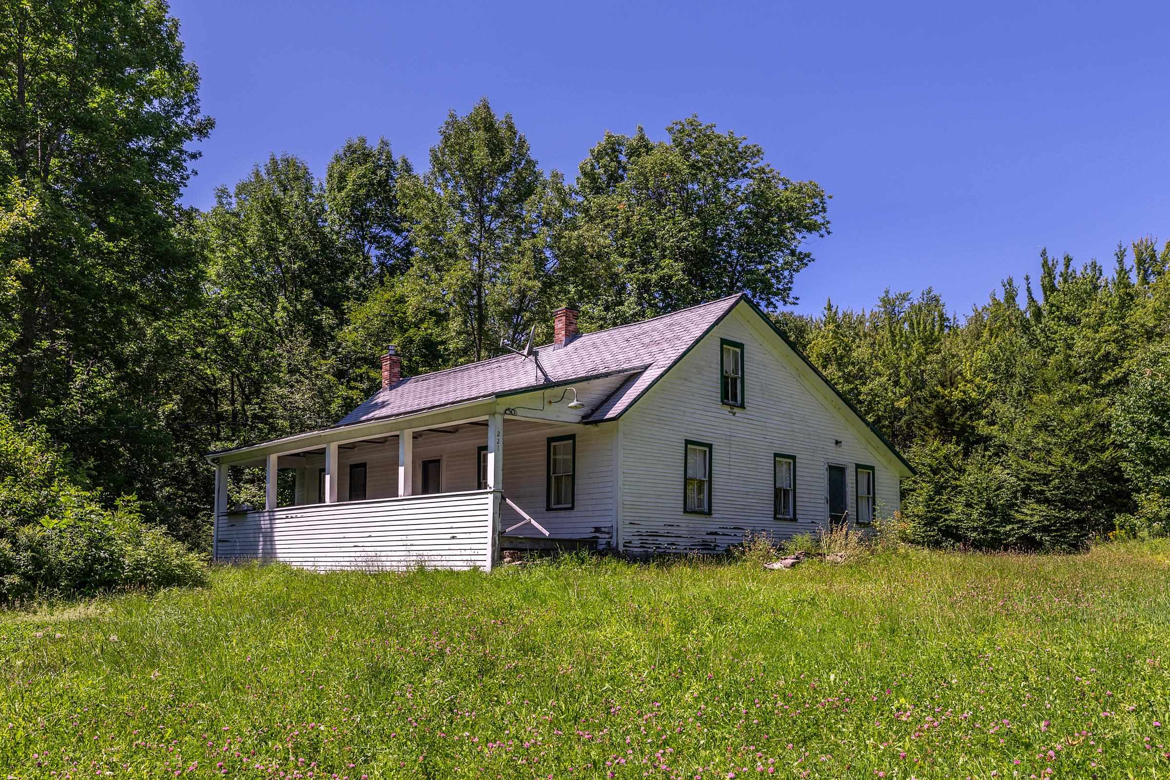 221 Landgrove Road Property Photo 3