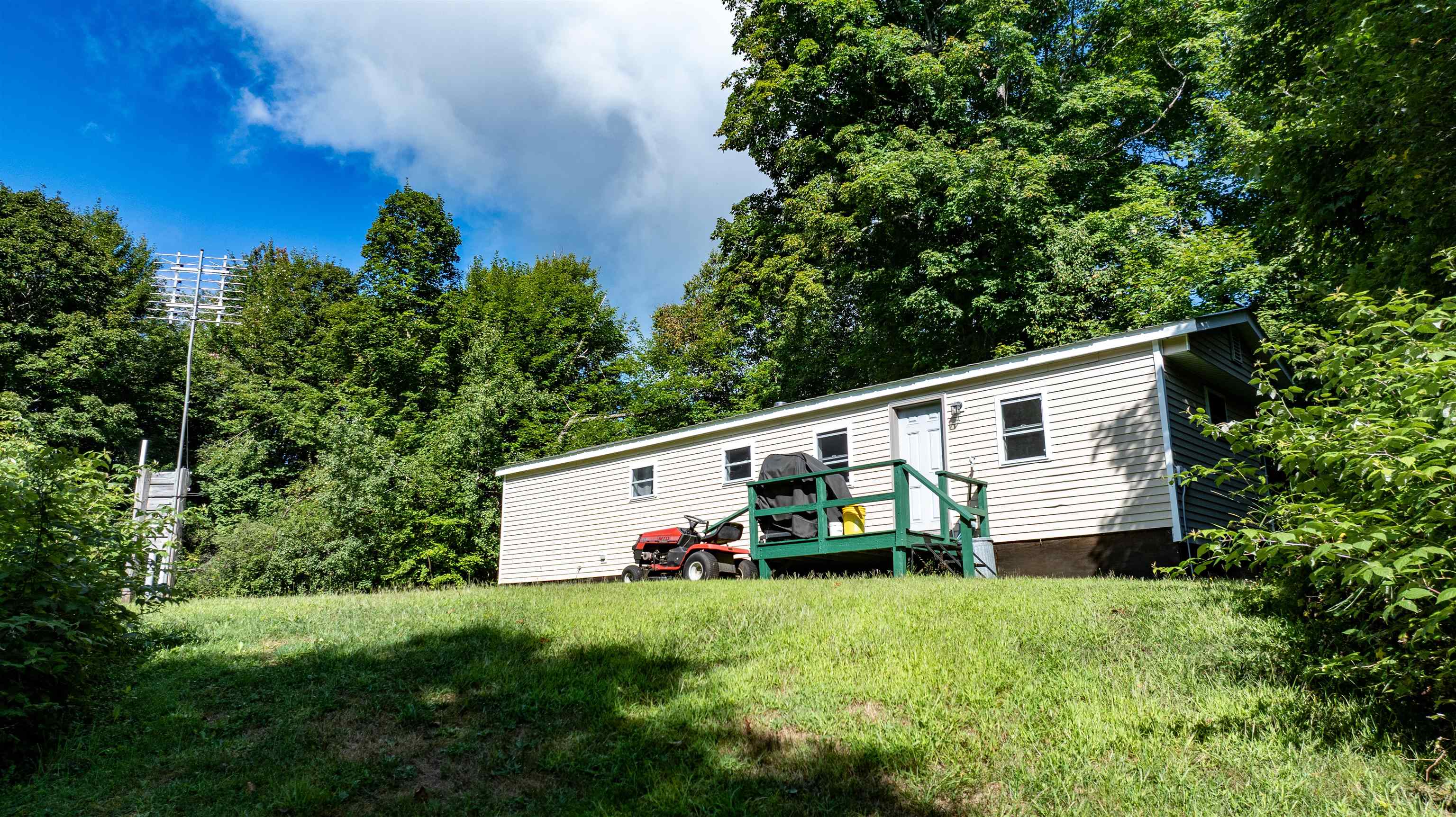 142 Hines Place Trail Property Photo 32