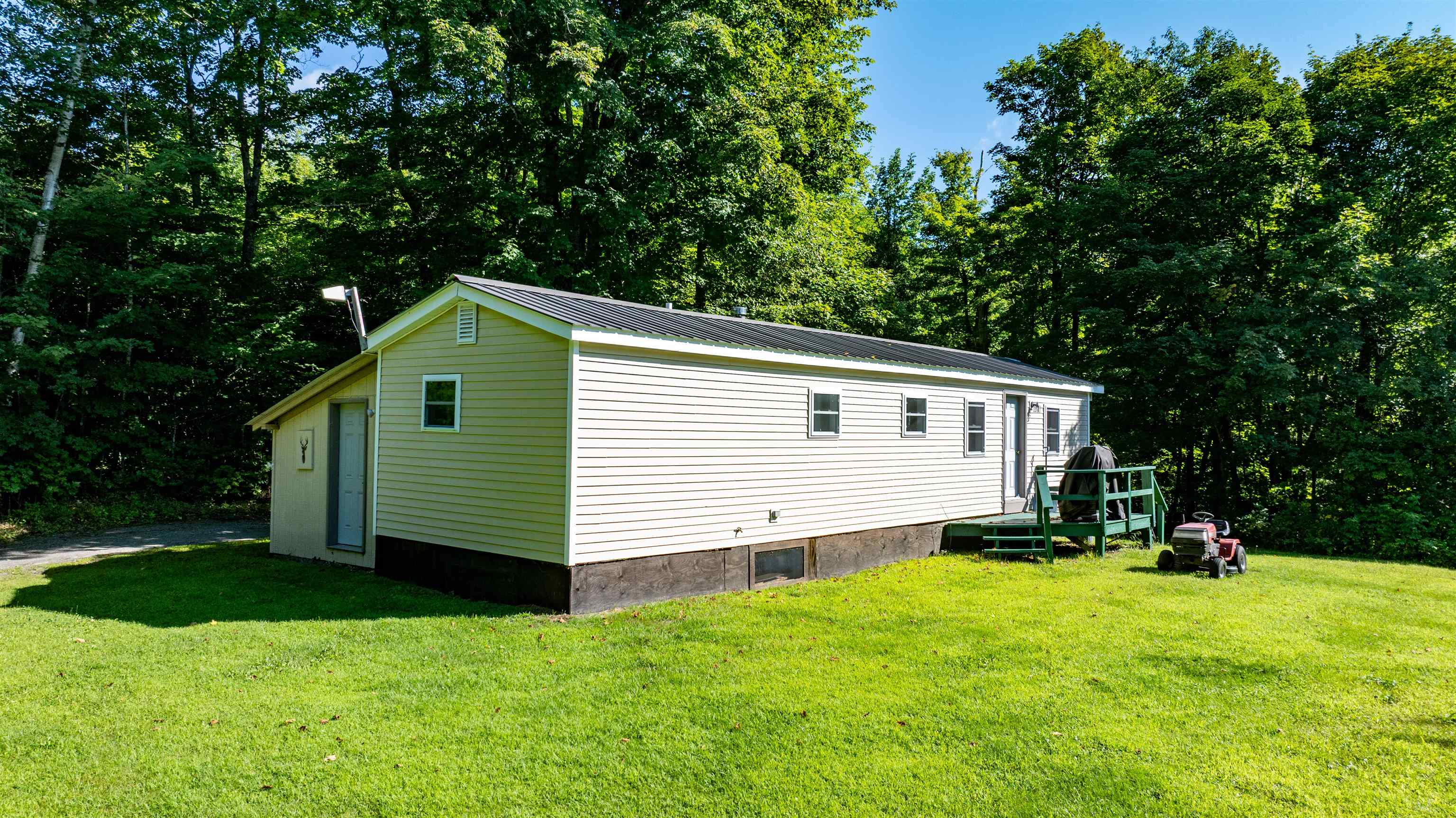 142 Hines Place Trail Property Photo 33
