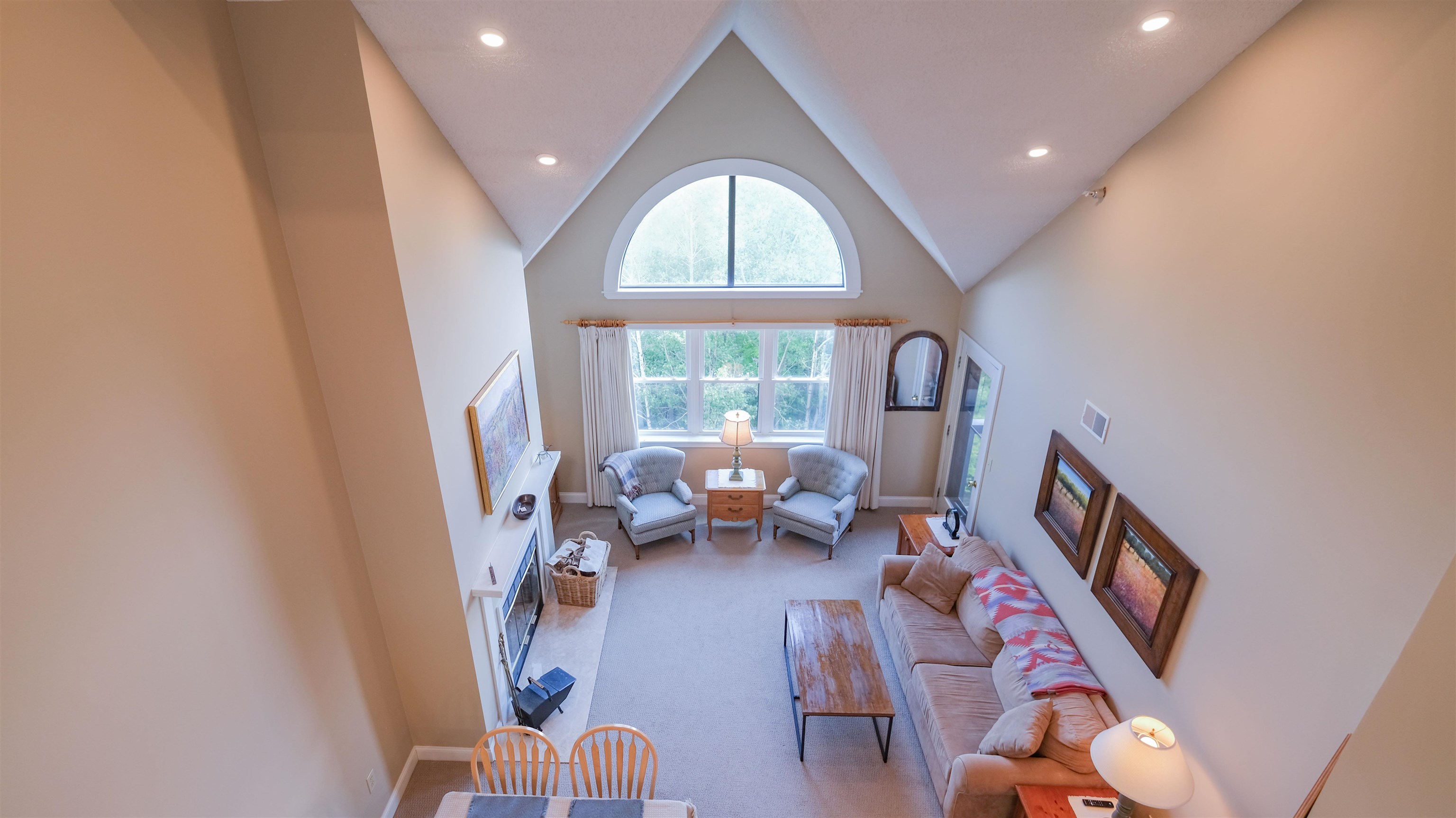 35 White Loop Property Photo 12