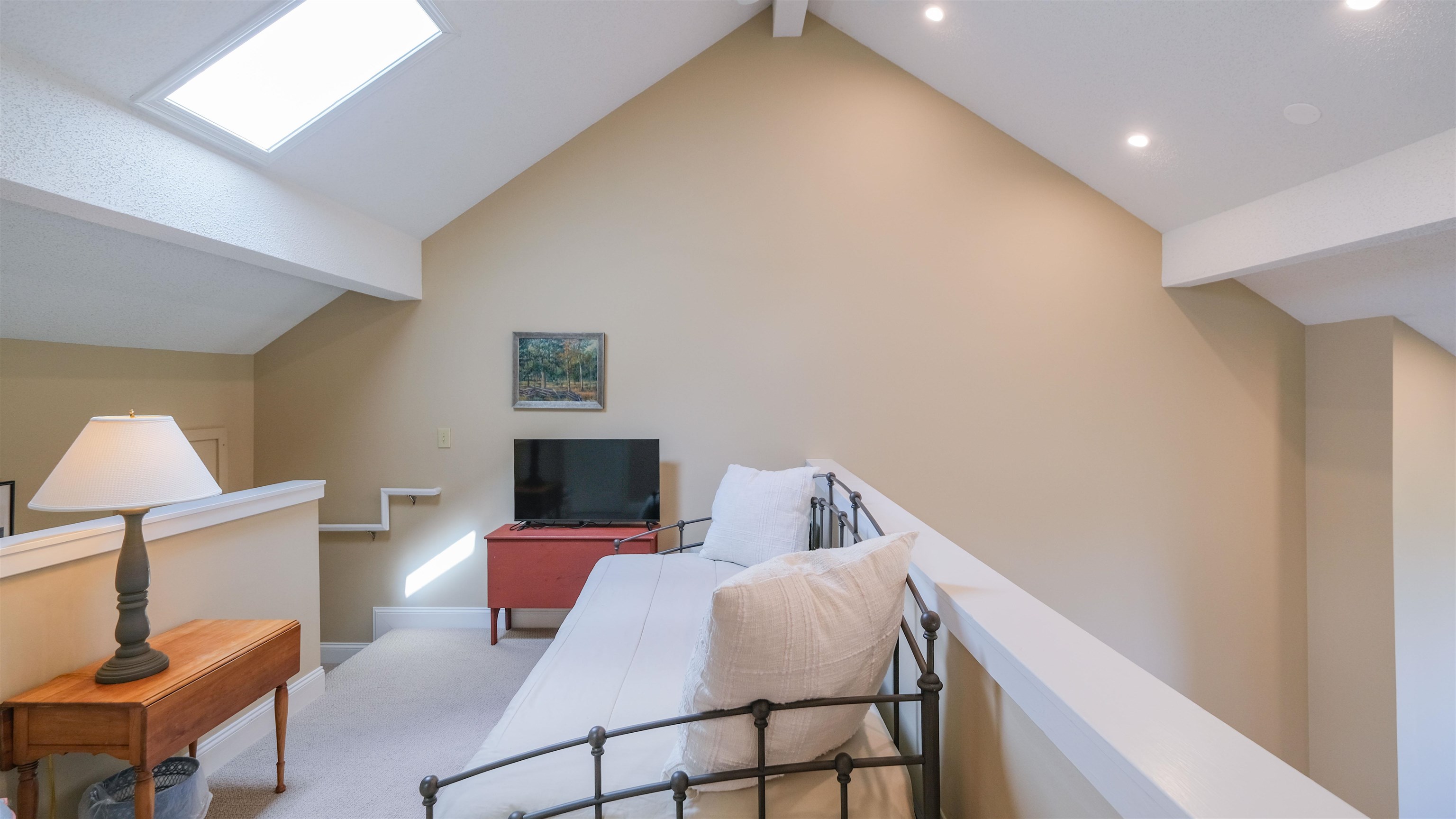 35 White Loop Property Photo 22