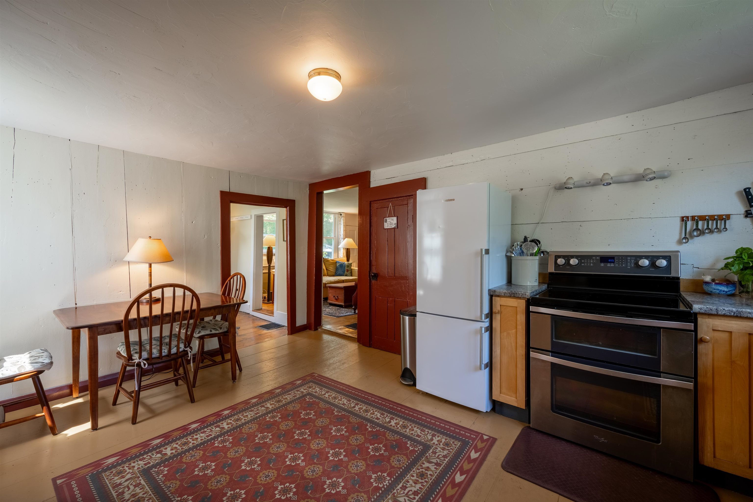 215 School Street Property Photo 19