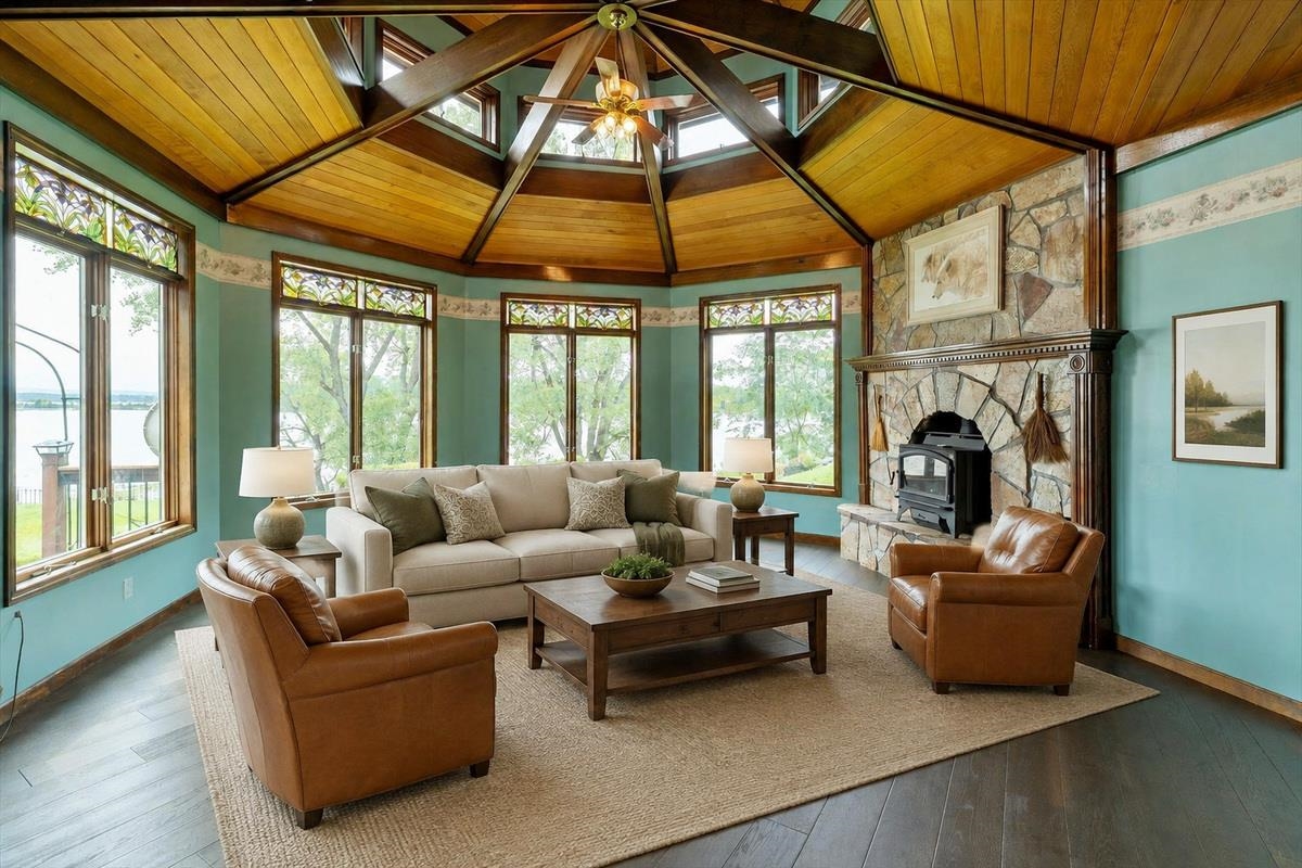 1398 Blockhouse Point Road Property Photo 7
