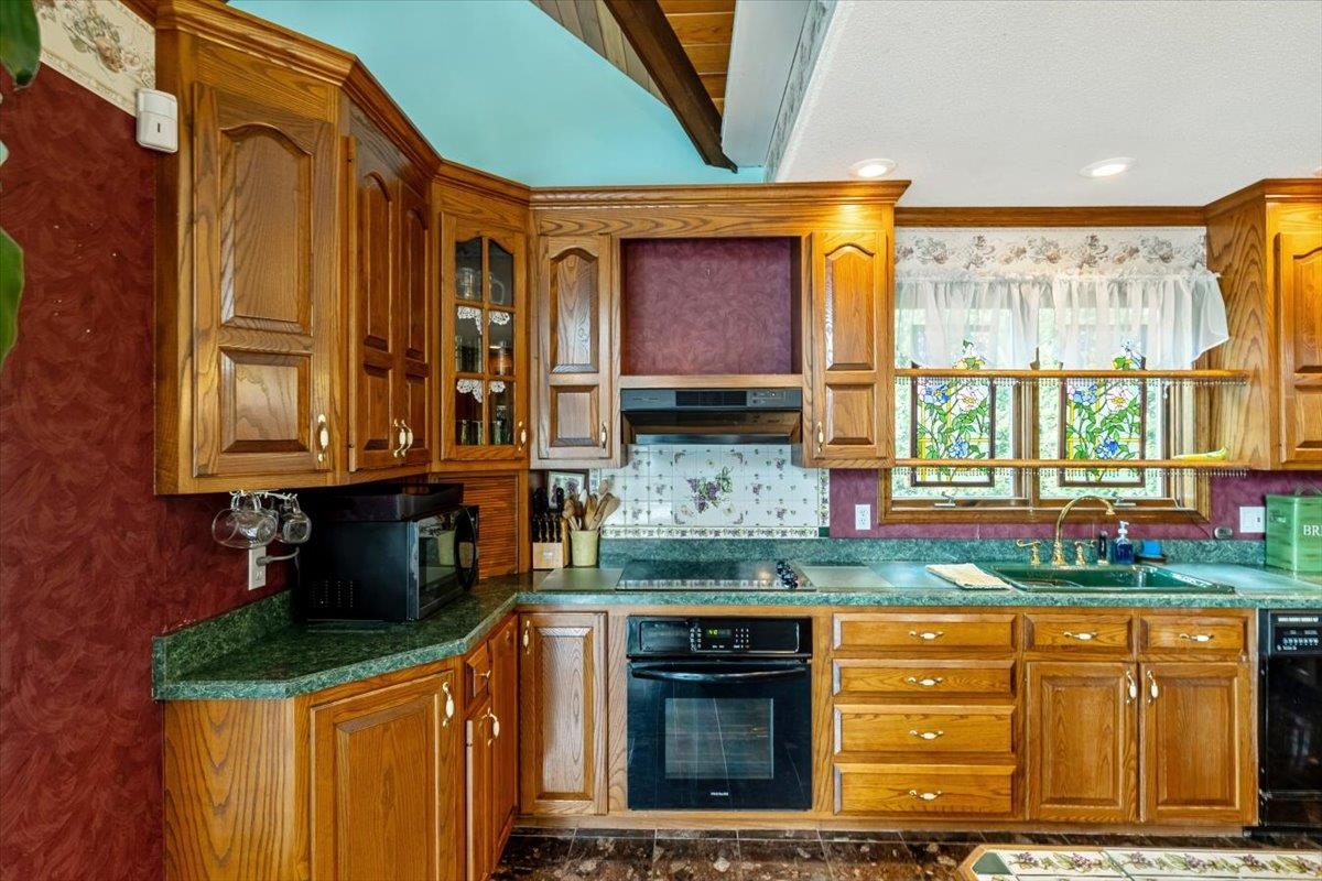 1398 Blockhouse Point Road Property Photo 18