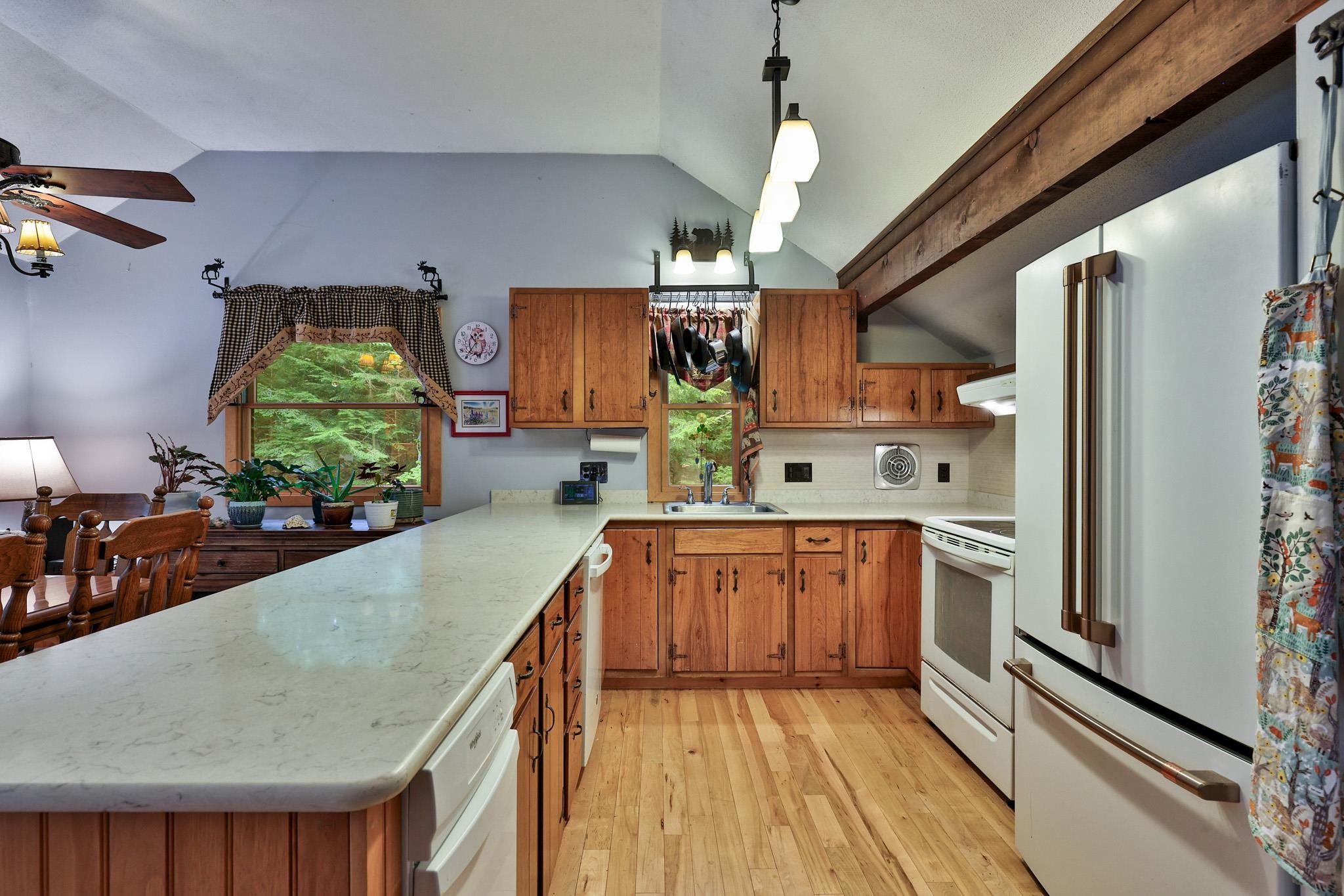 253 Lookout Road Property Photo 10