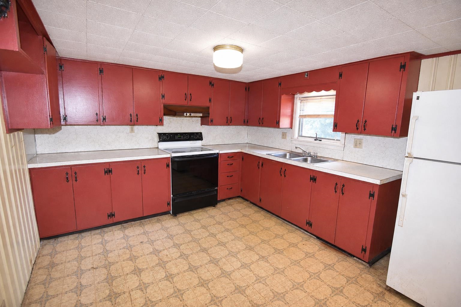 33 Bridge Street Property Photo 9