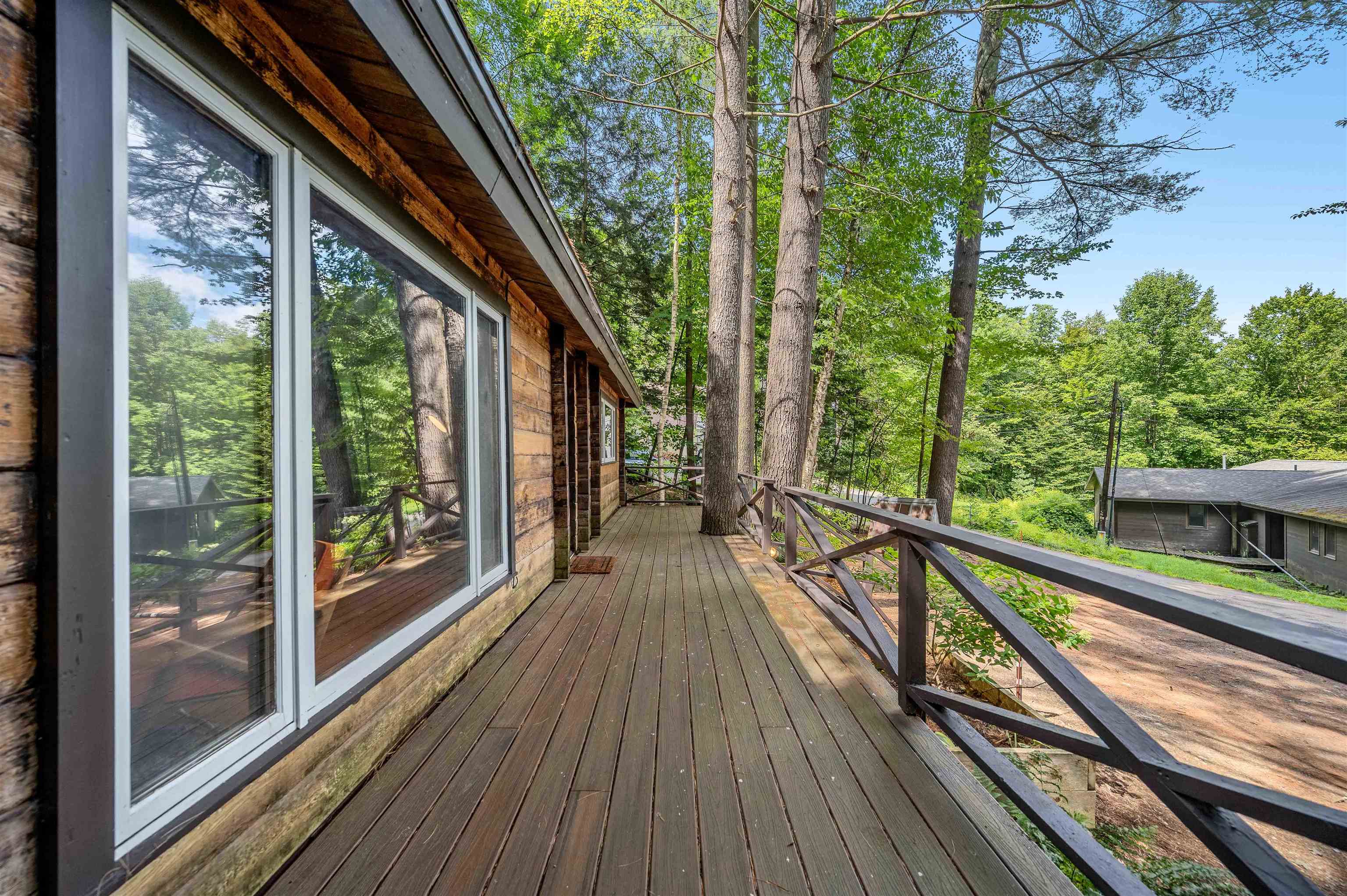 17 Middle Pines Road Property Photo 6