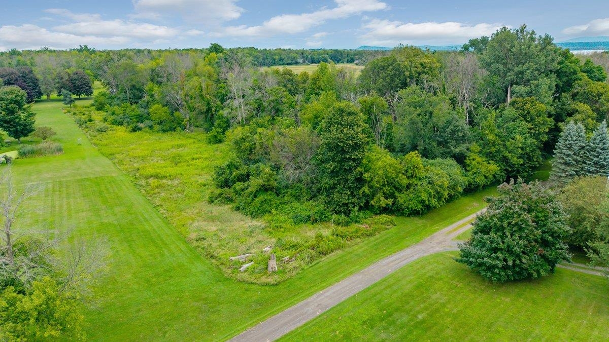 7 Colonel Allen Drive Property Photo 8