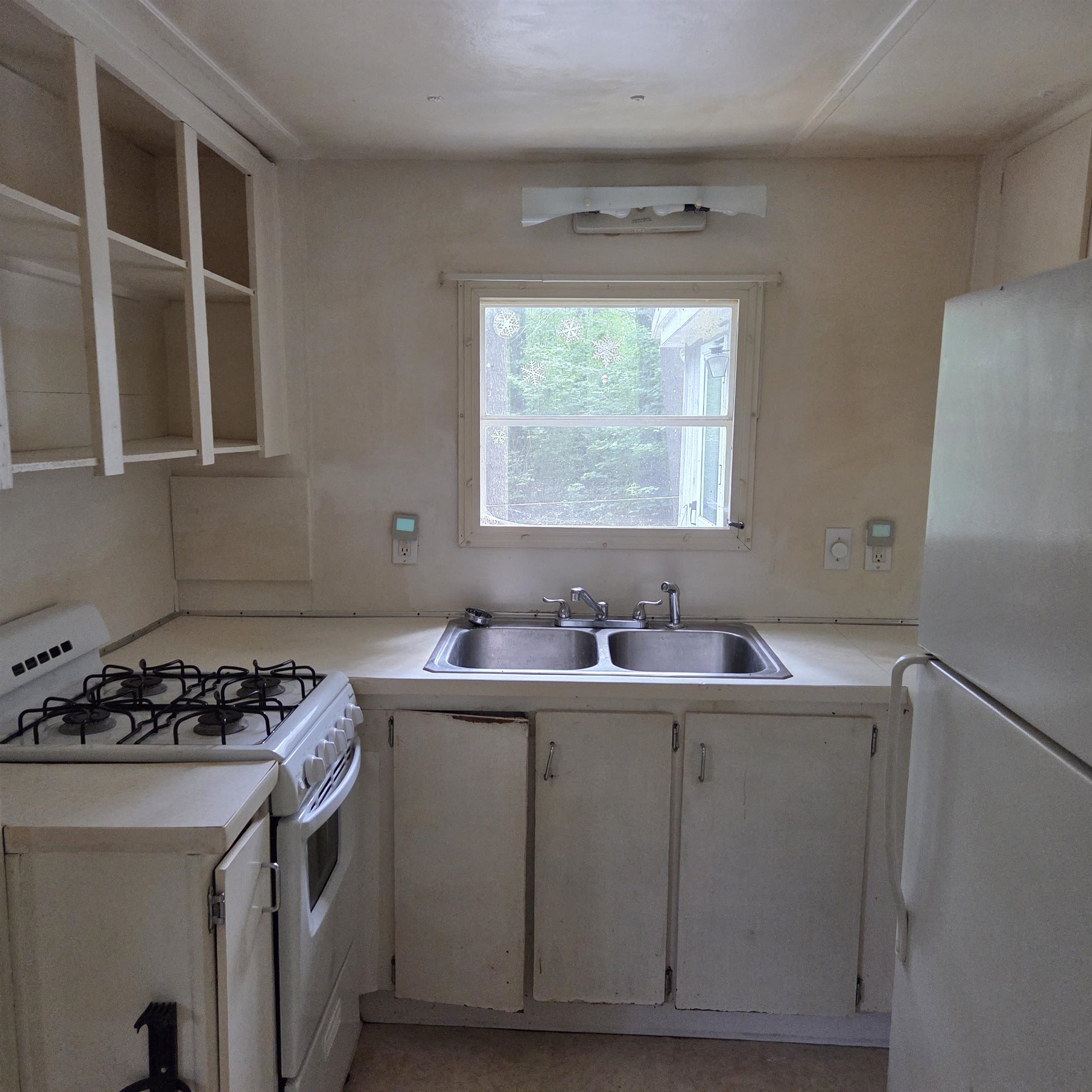 77 Hatch School Road Property Photo 13