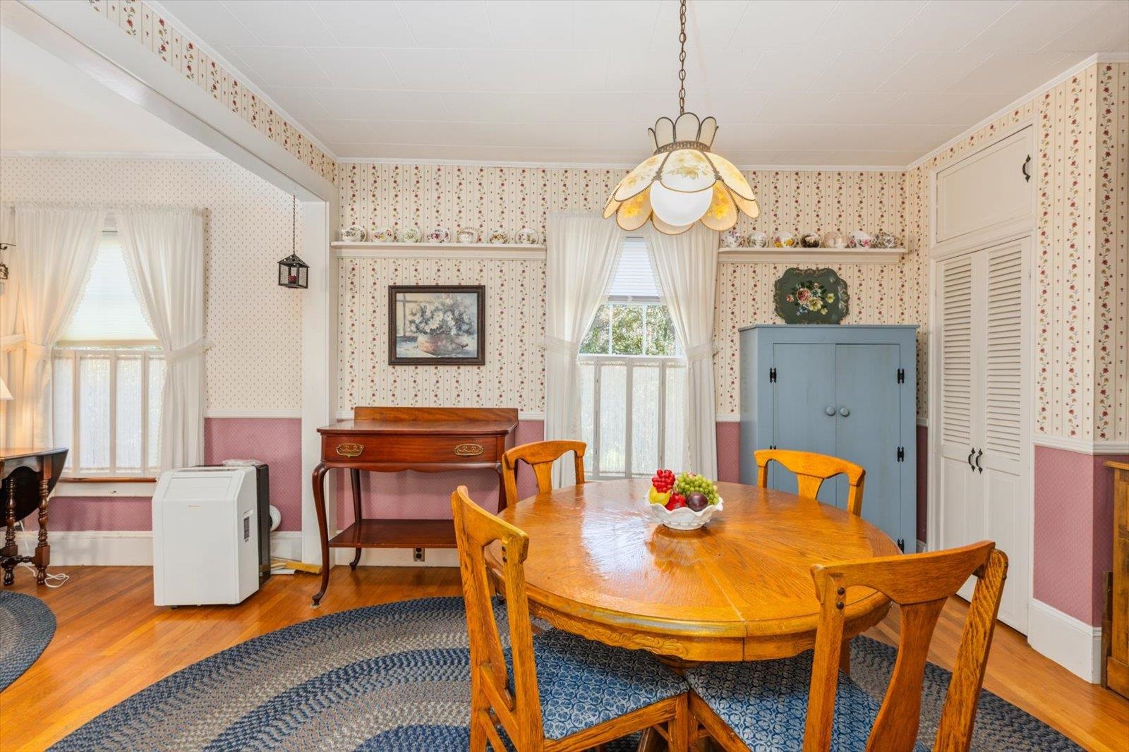 28 Pine Street Property Photo 14