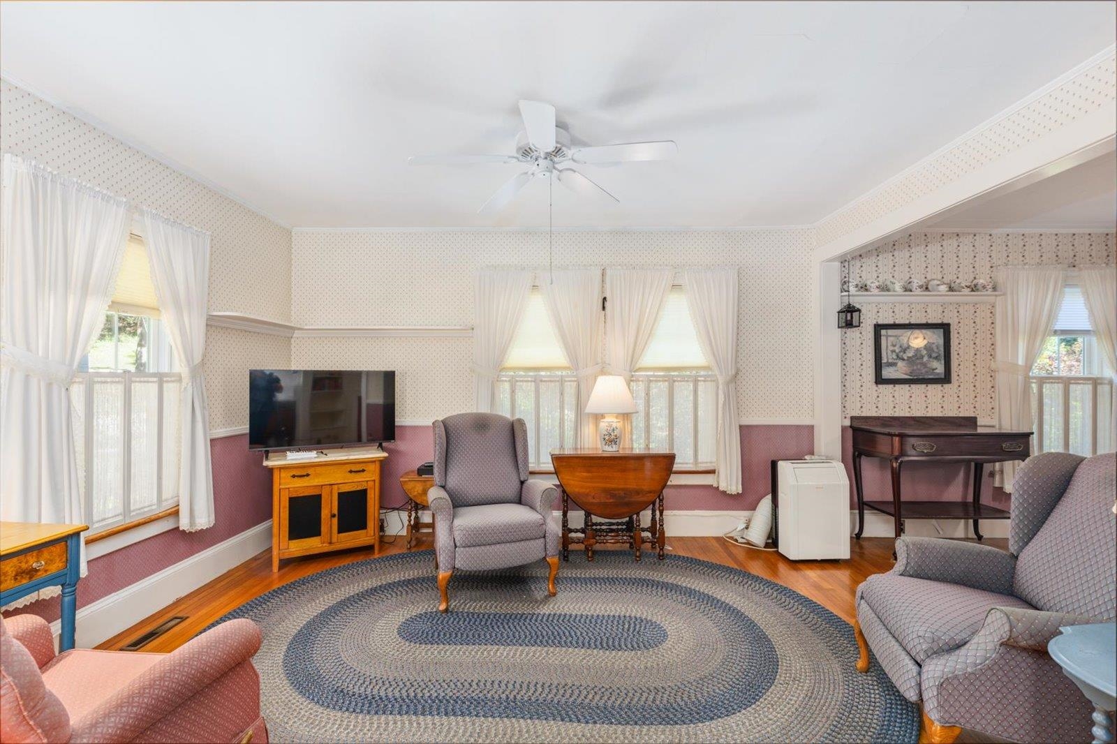 28 Pine Street Property Photo 20