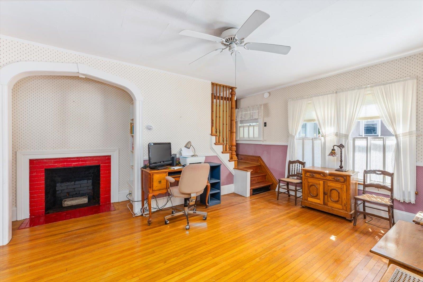 28 Pine Street Property Photo 21