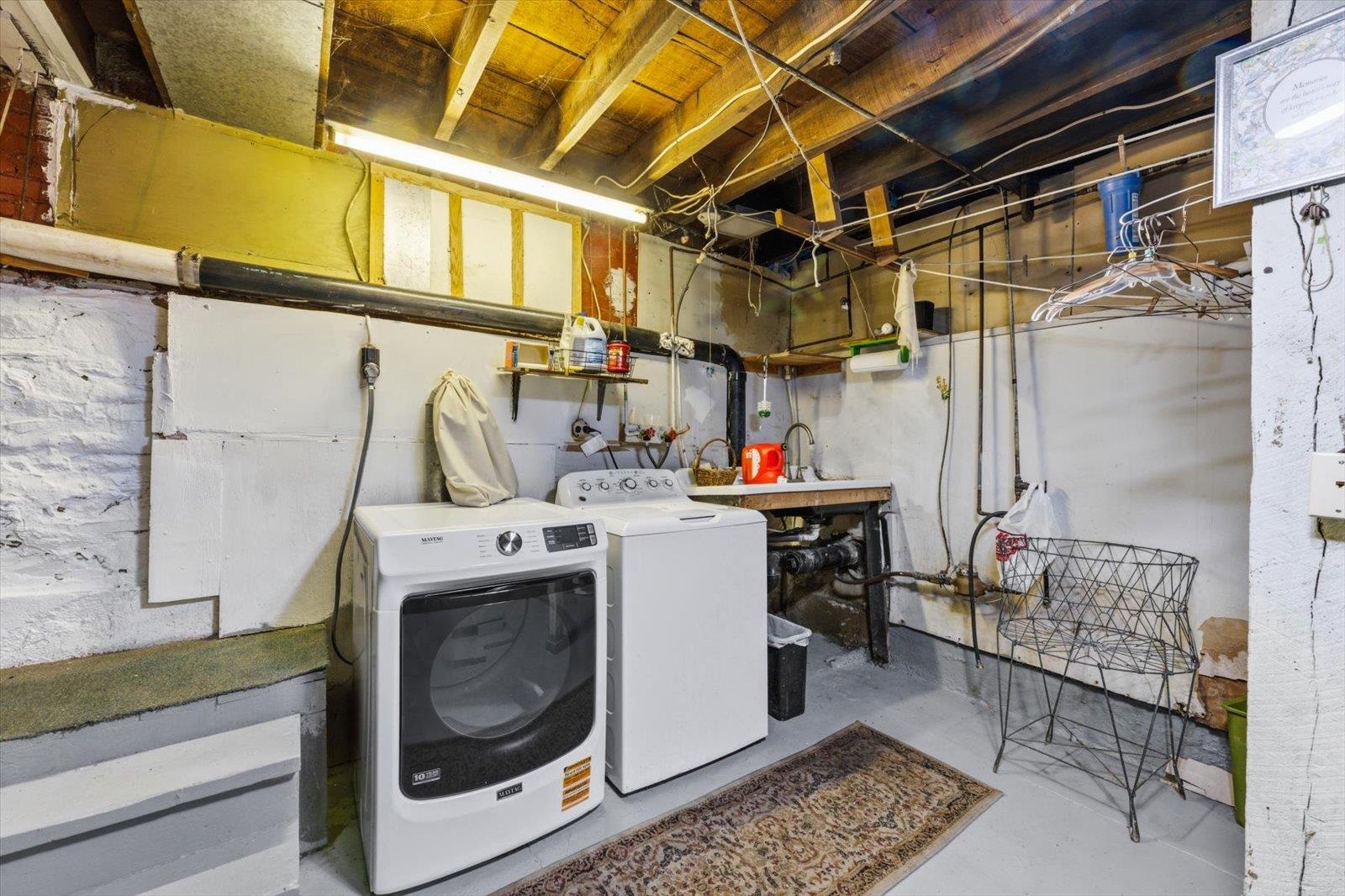 28 Pine Street Property Photo 42