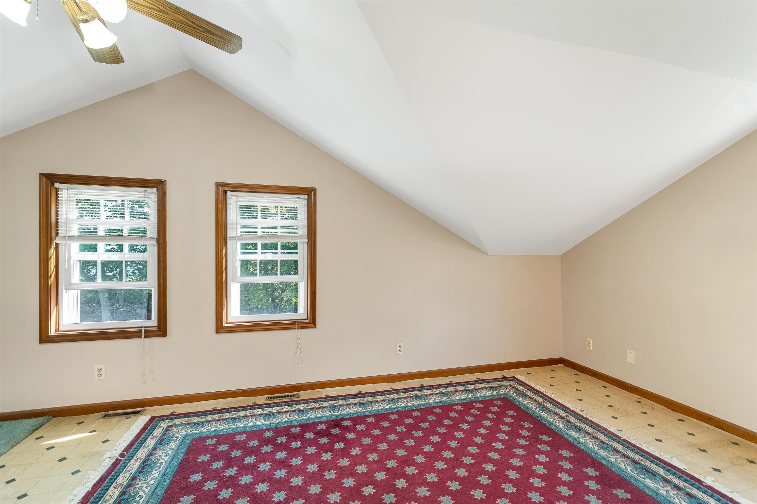 176 White Oaks Road Property Photo 23