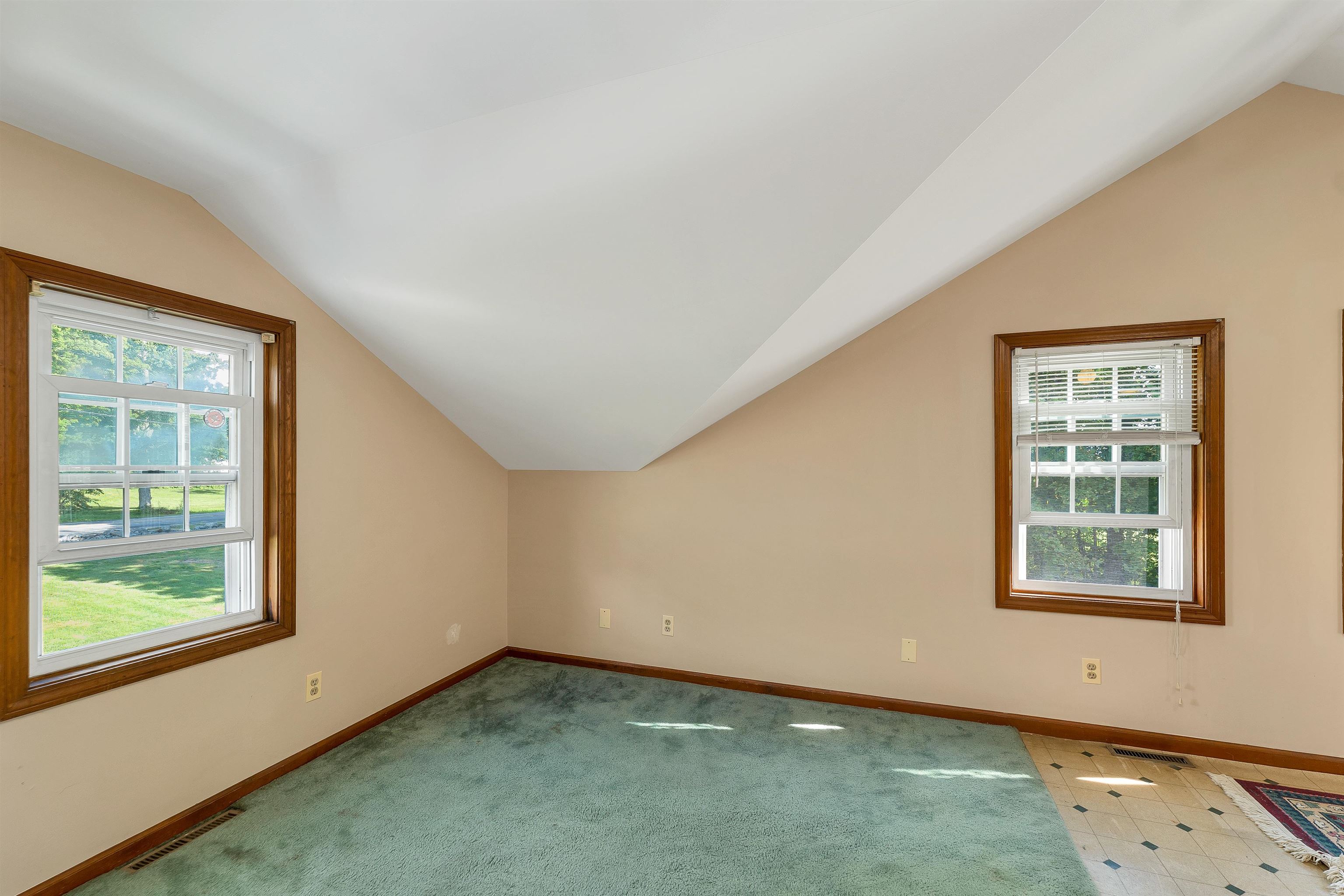 176 White Oaks Road Property Photo 33