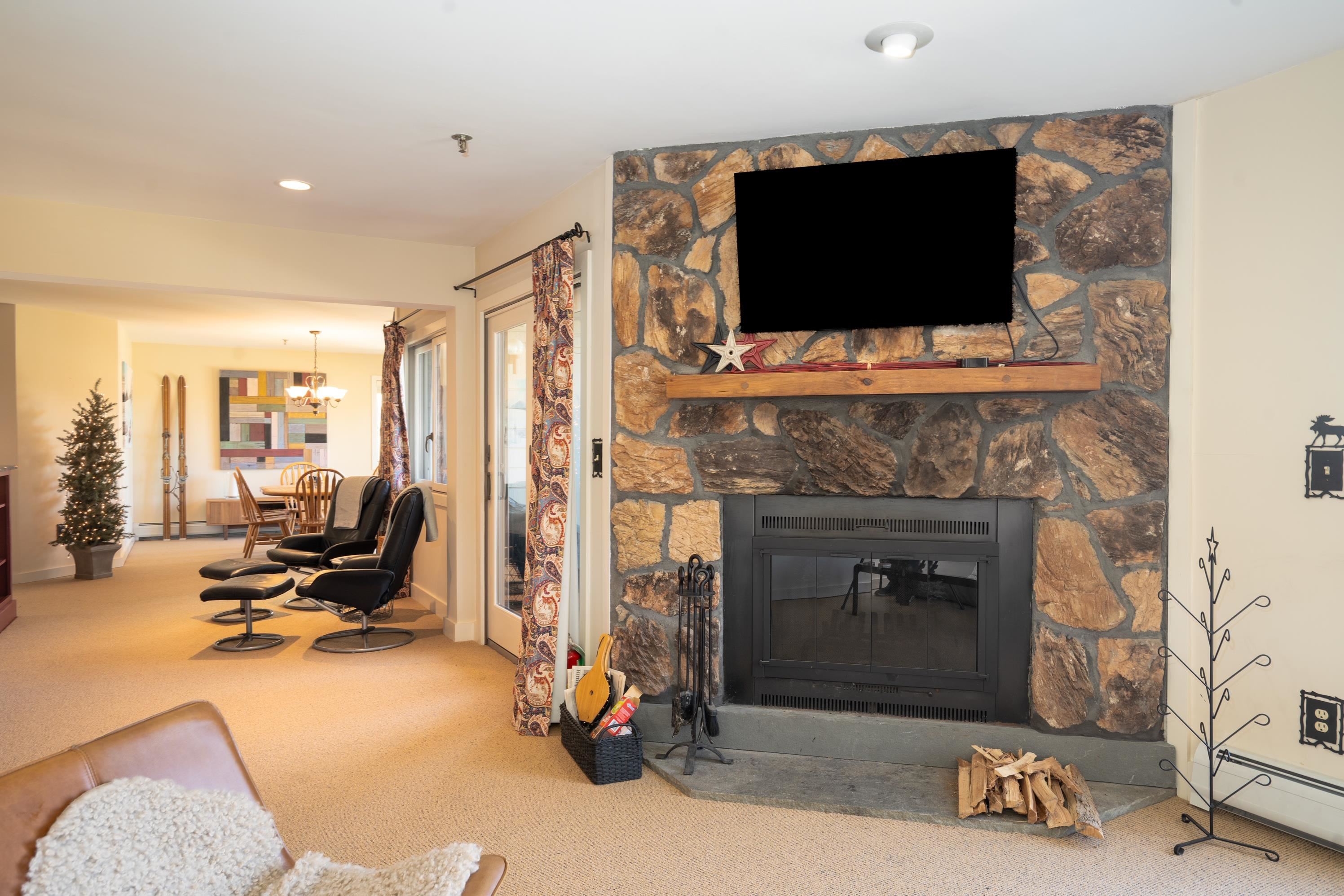 12 Ober Tal Drive Property Photo 13