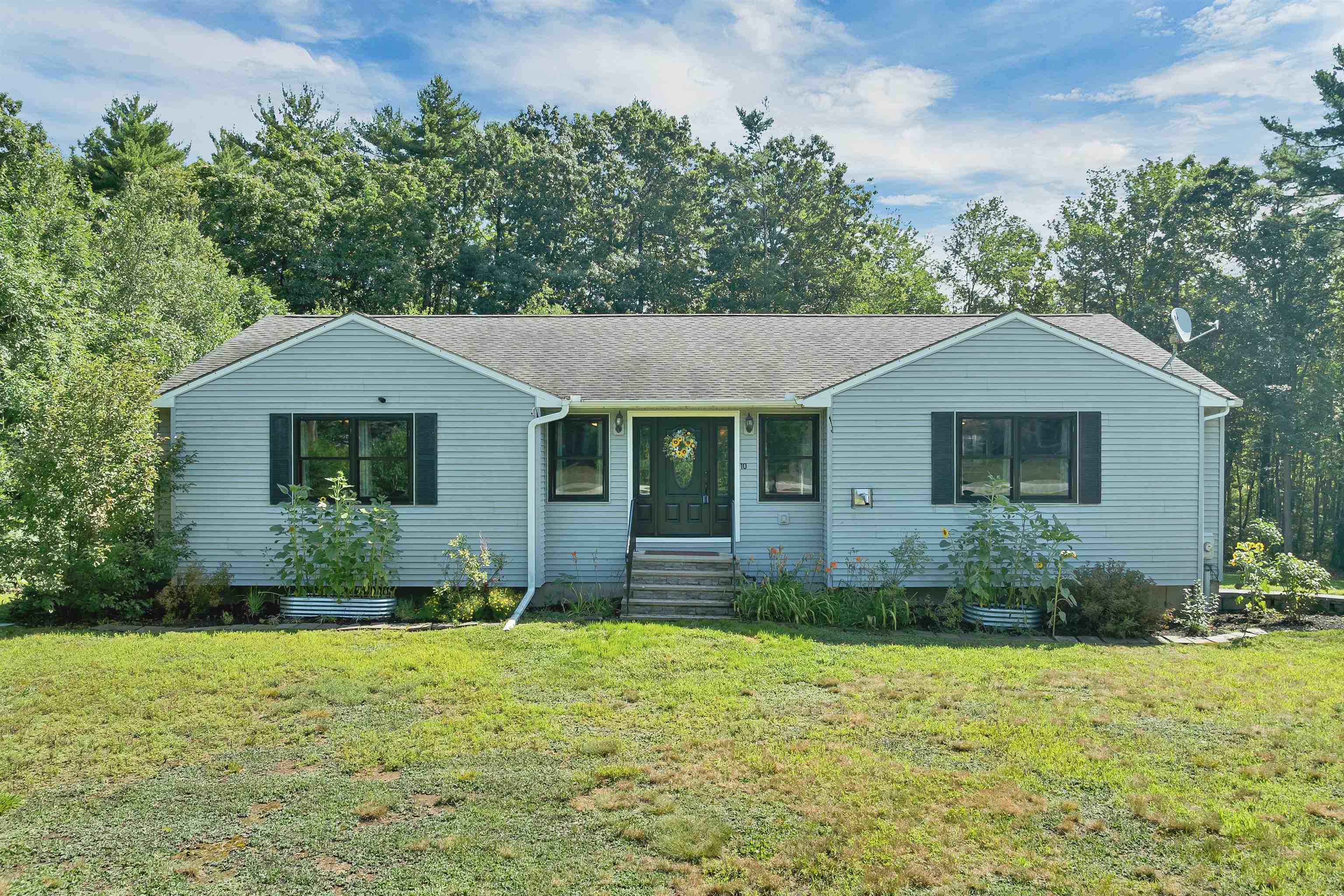 10 Pinewood Drive Property Photo 1