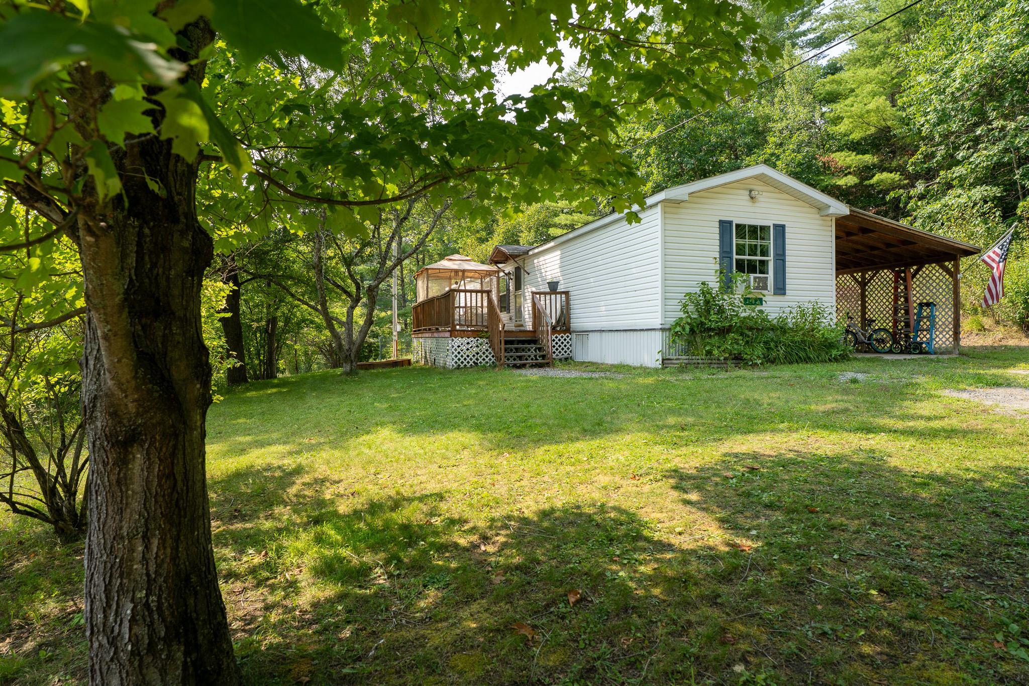 186 Oak Street Property Photo 1
