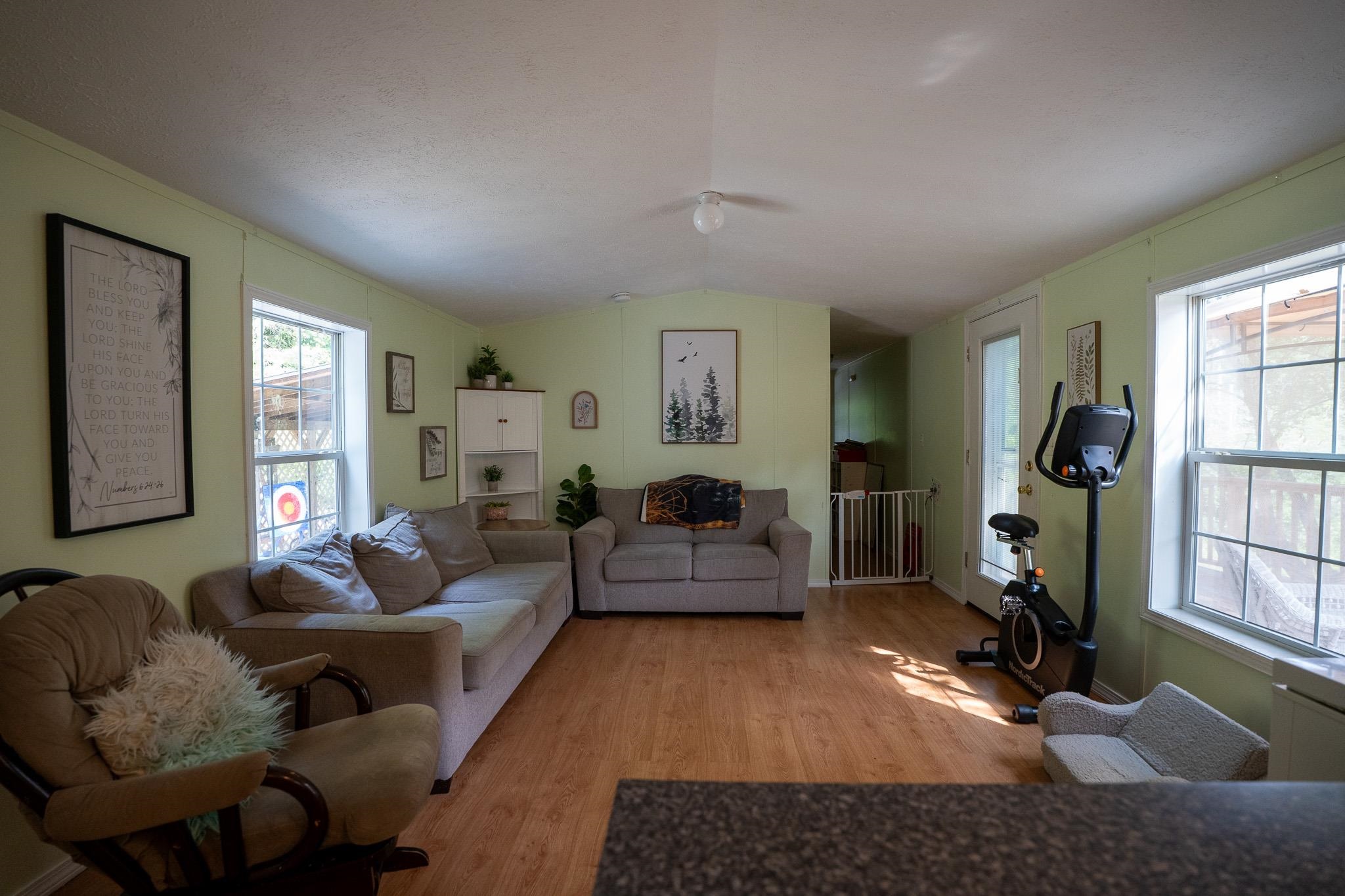 186 Oak Street Property Photo 12
