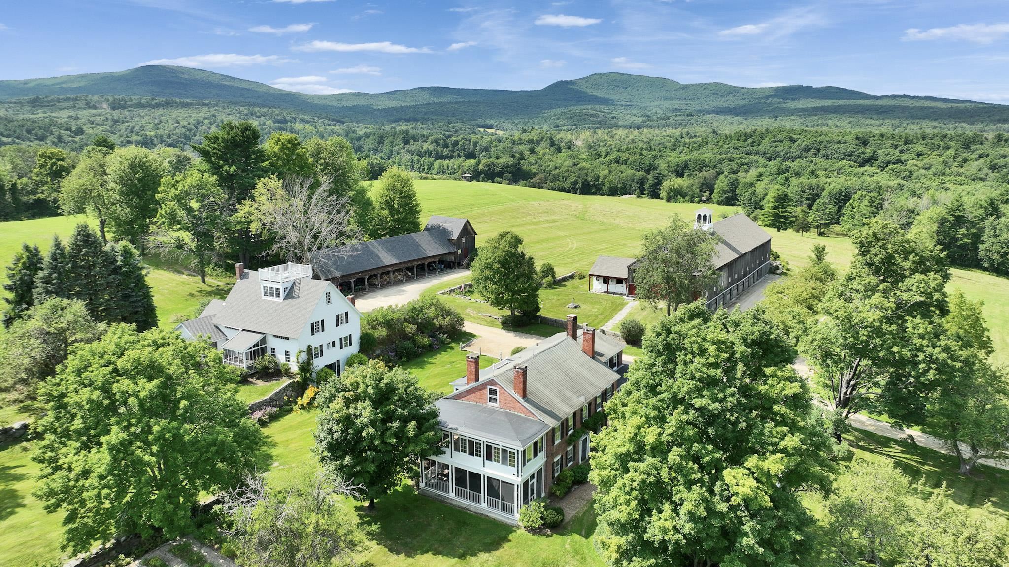 37 Old County Farm Road Property Photo 1